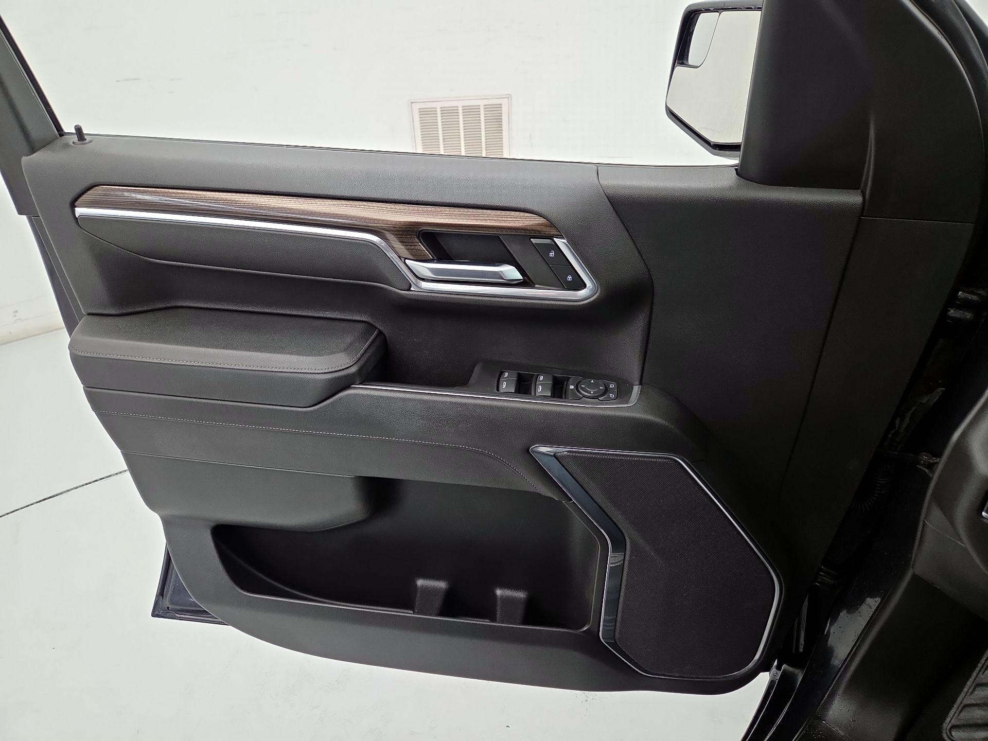 Thumbnail: 2023 Chevrolet Silverado 1500 - 12