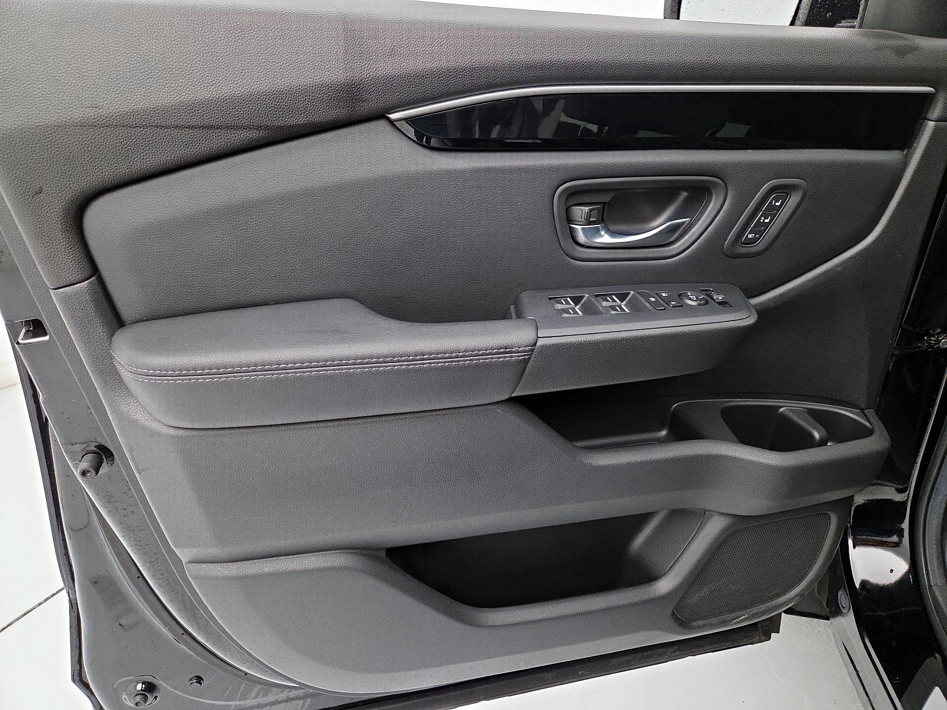 Thumbnail: 2024 Honda Pilot - 12