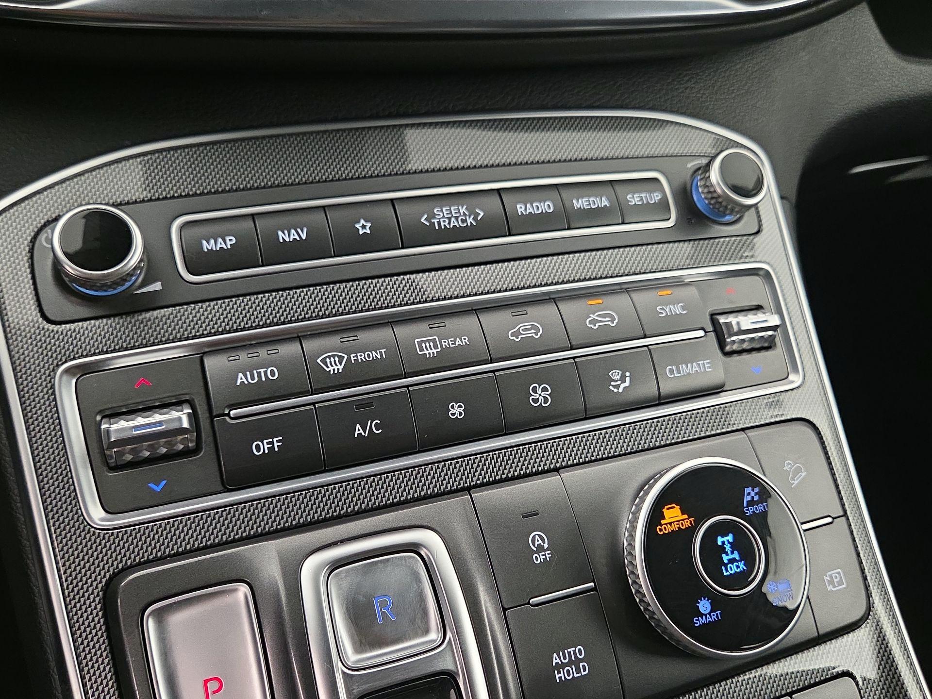 Thumbnail: 2023 Hyundai Santa Fe - 17