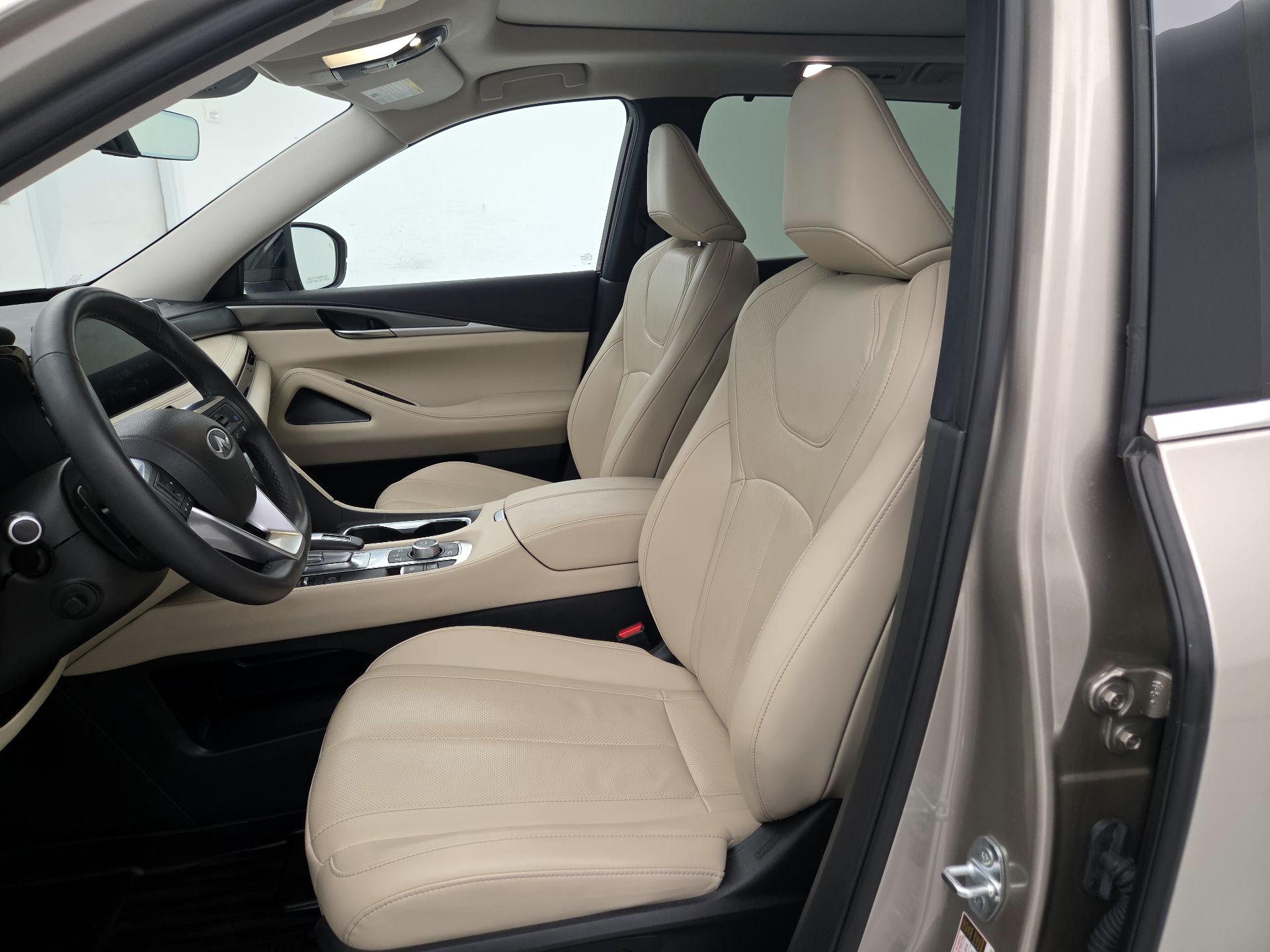 Thumbnail: 2023 INFINITI QX60 - 11