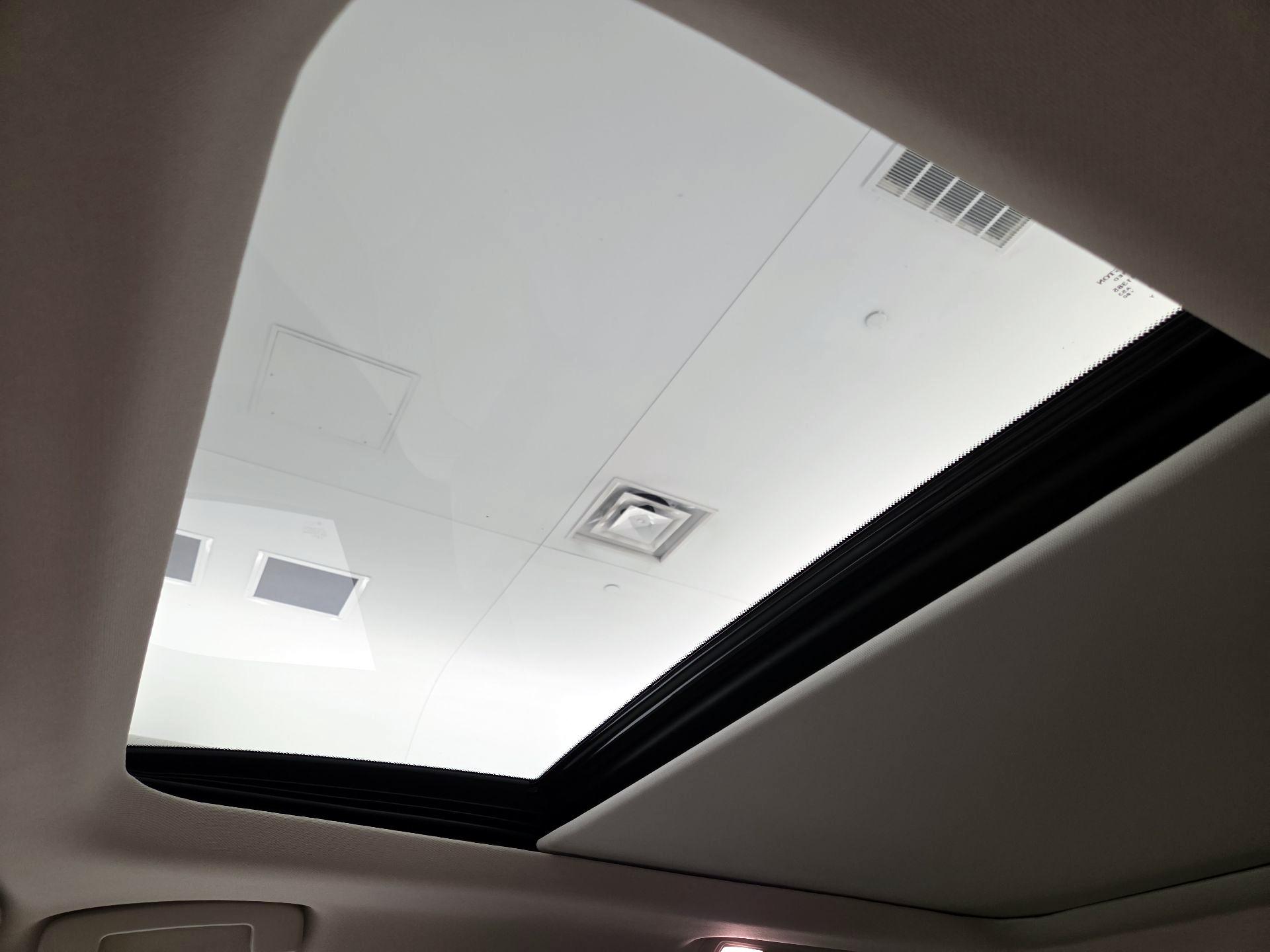 Thumbnail: 2023 INFINITI QX60 - 20