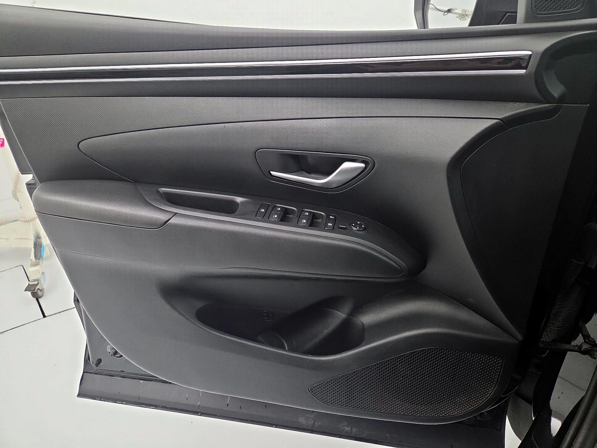 Thumbnail: 2023 Hyundai Santa Cruz - 12