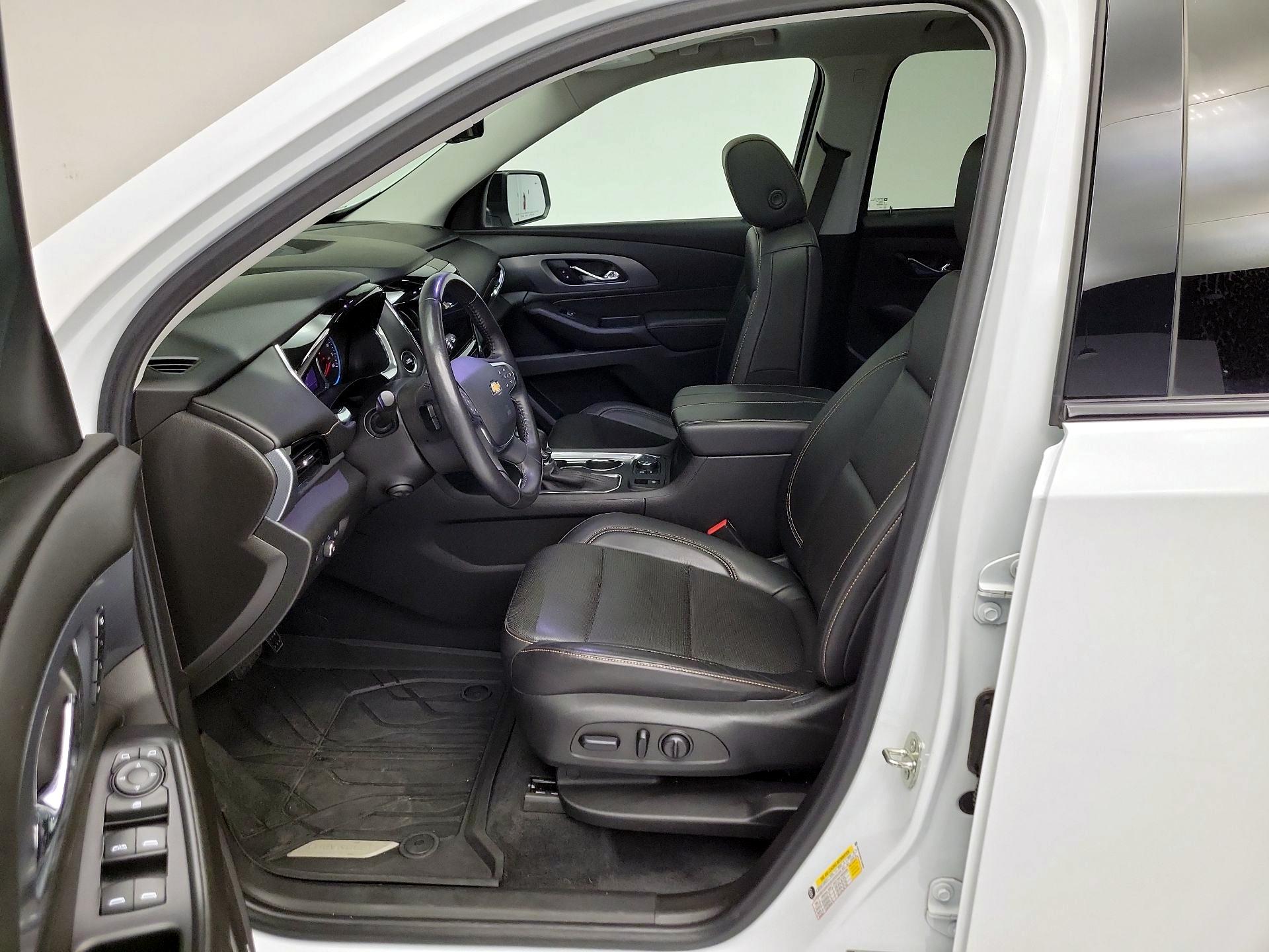 Thumbnail: 2021 Chevrolet Traverse - 11