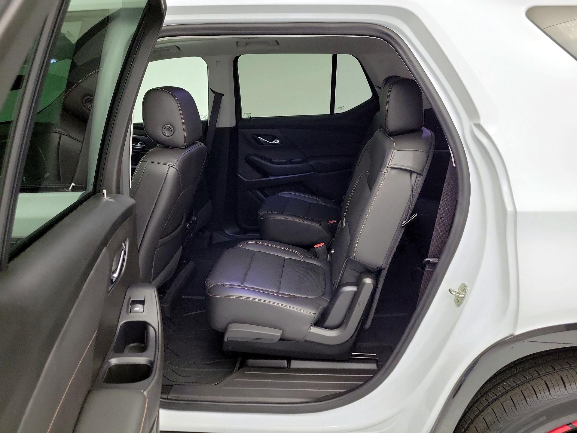 Thumbnail: 2021 Chevrolet Traverse - 20