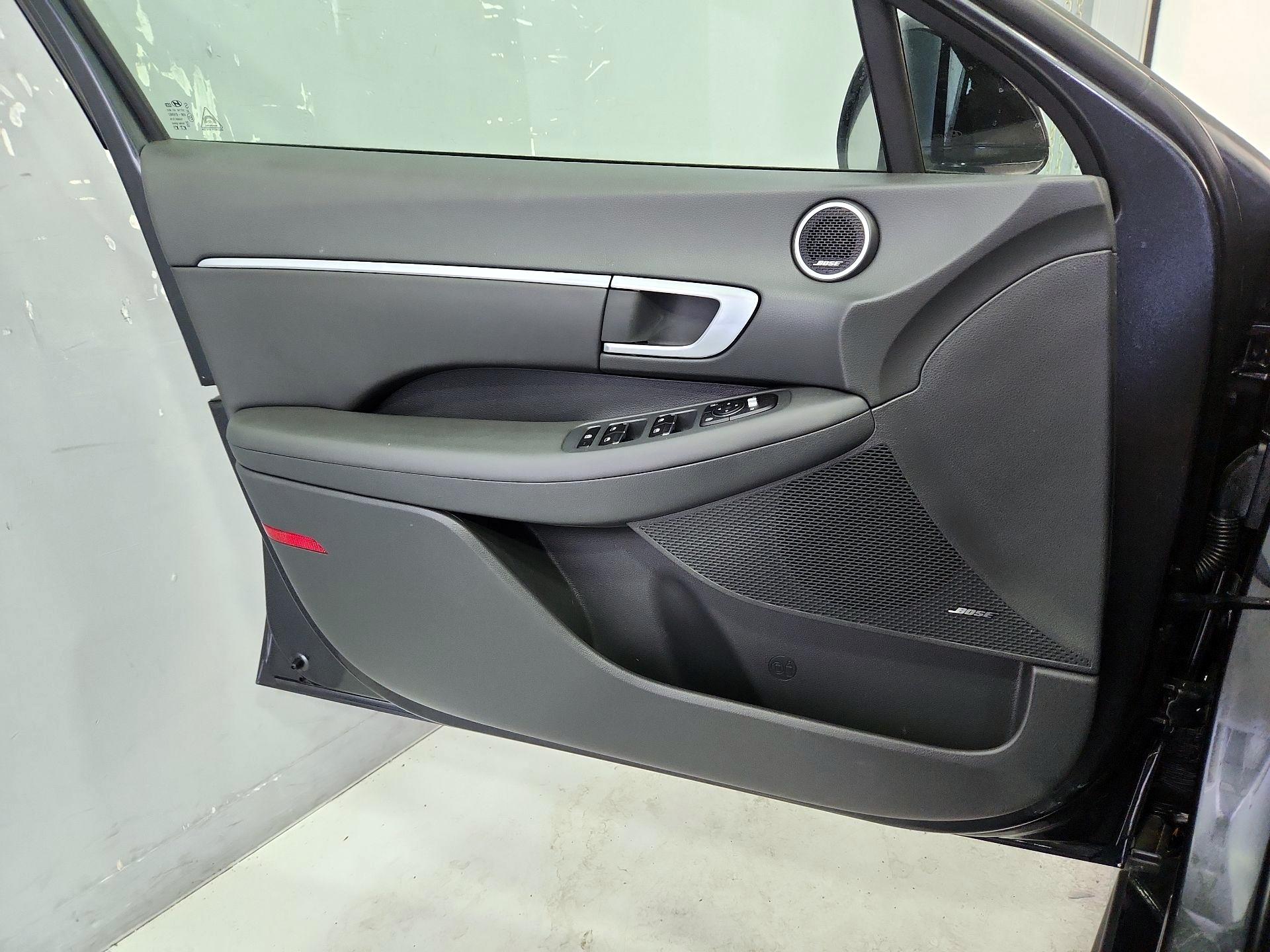 Thumbnail: 2023 Hyundai Sonata - 12