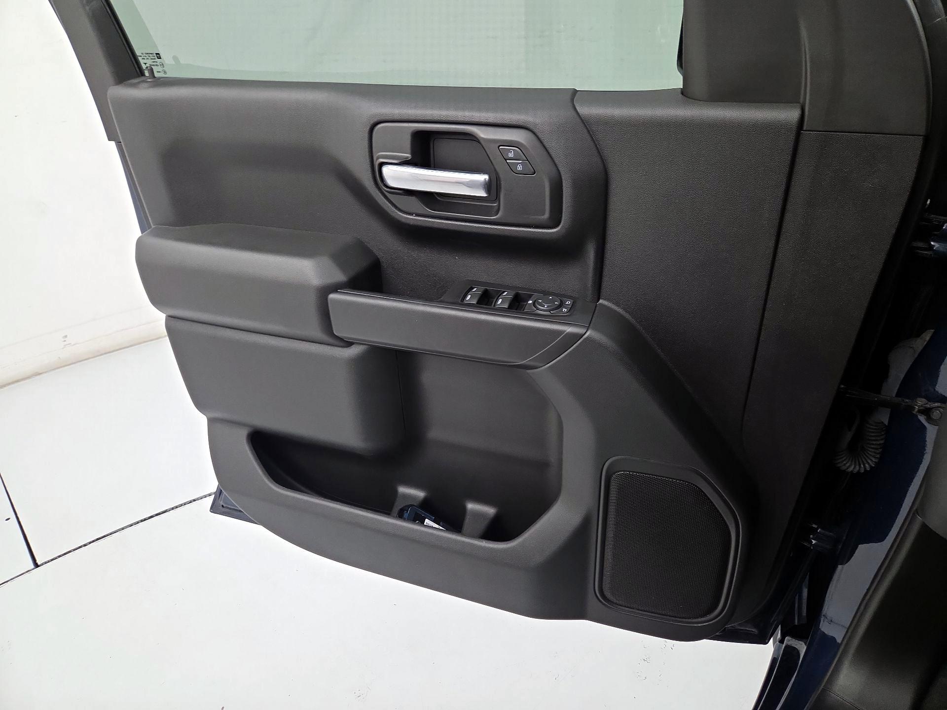 Thumbnail: 2023 Chevrolet Silverado 1500 - 12