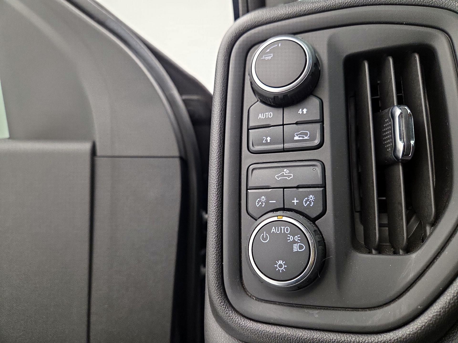 Thumbnail: 2023 Chevrolet Silverado 1500 - 13