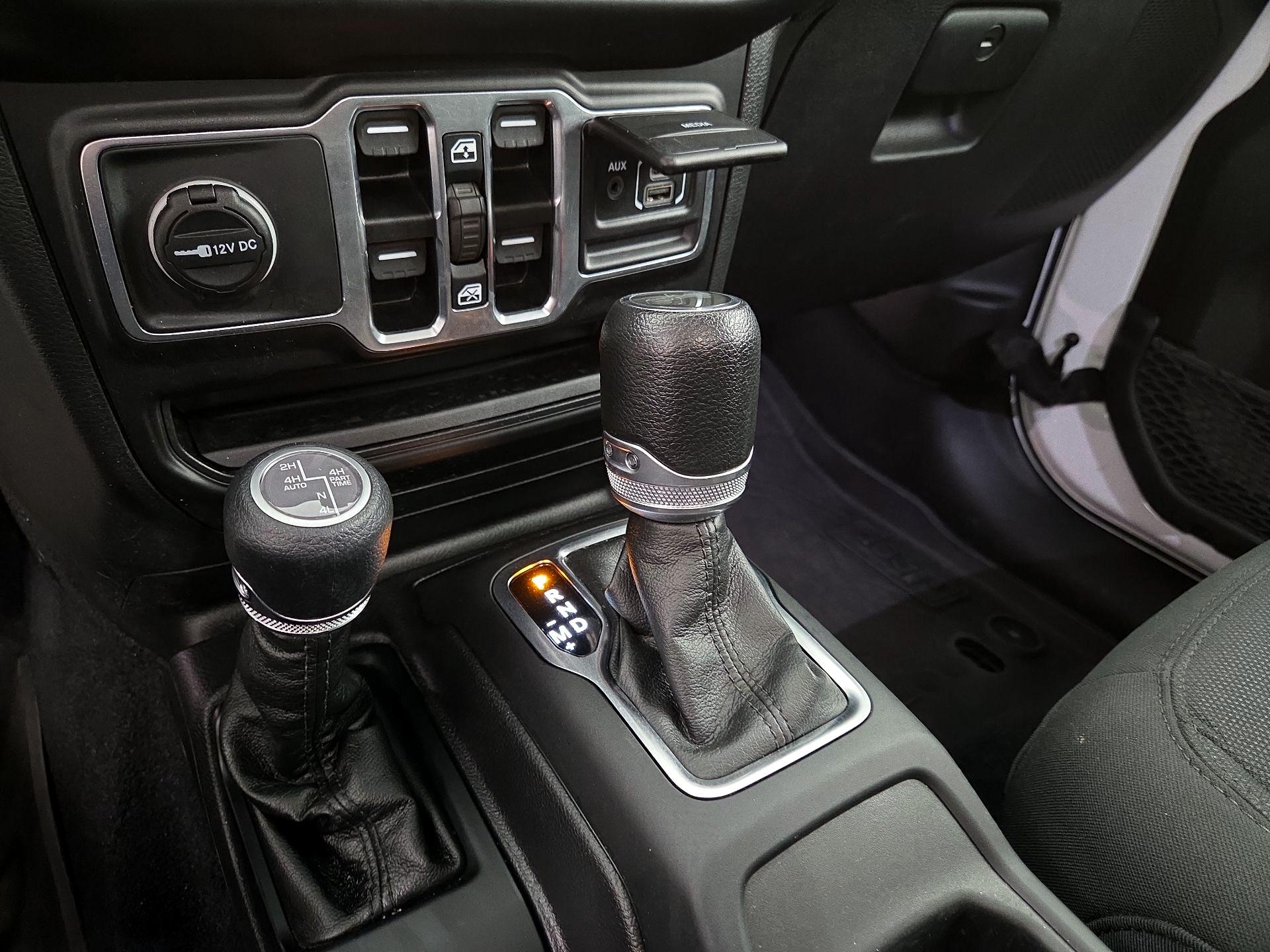 Thumbnail: 2023 Jeep Wrangler - 18