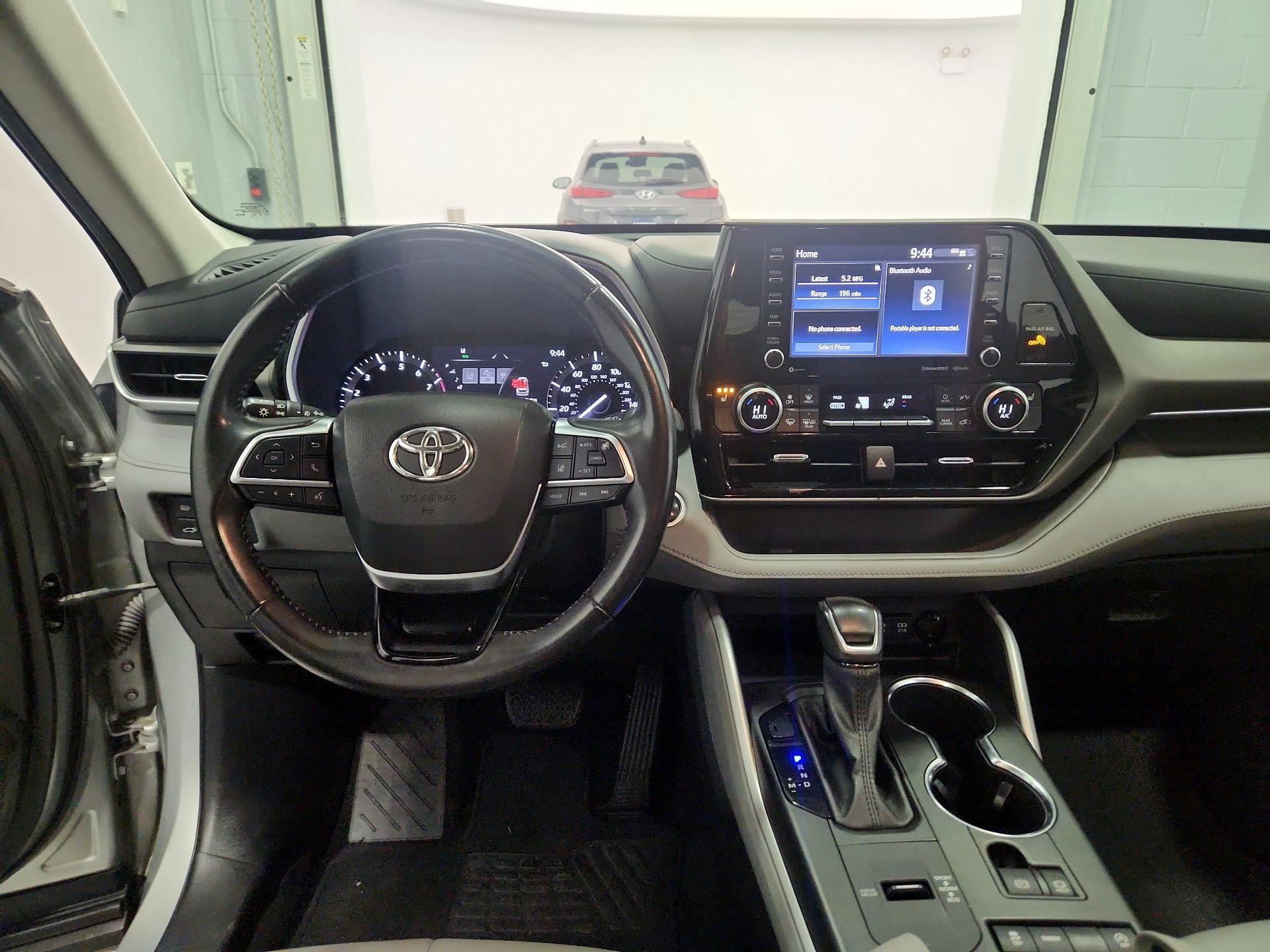 Thumbnail: 2021 Toyota Highlander - 9