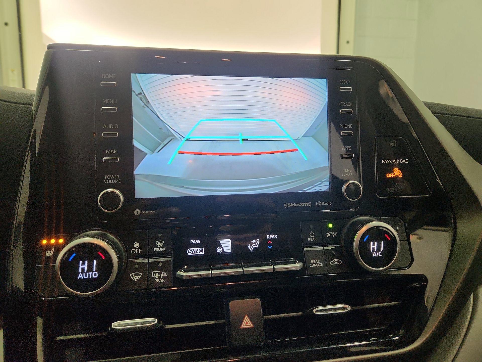 Thumbnail: 2021 Toyota Highlander - 14