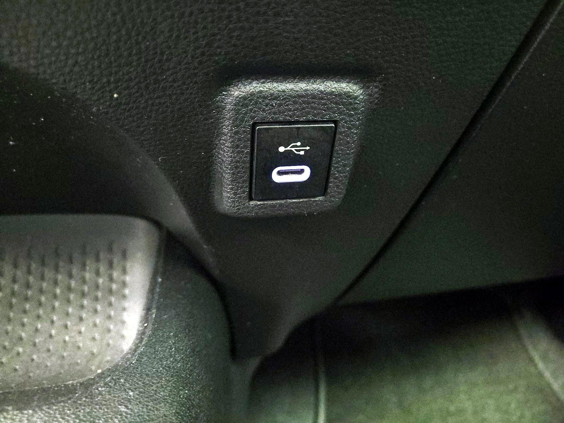 Thumbnail: 2024 Toyota Corolla - 17