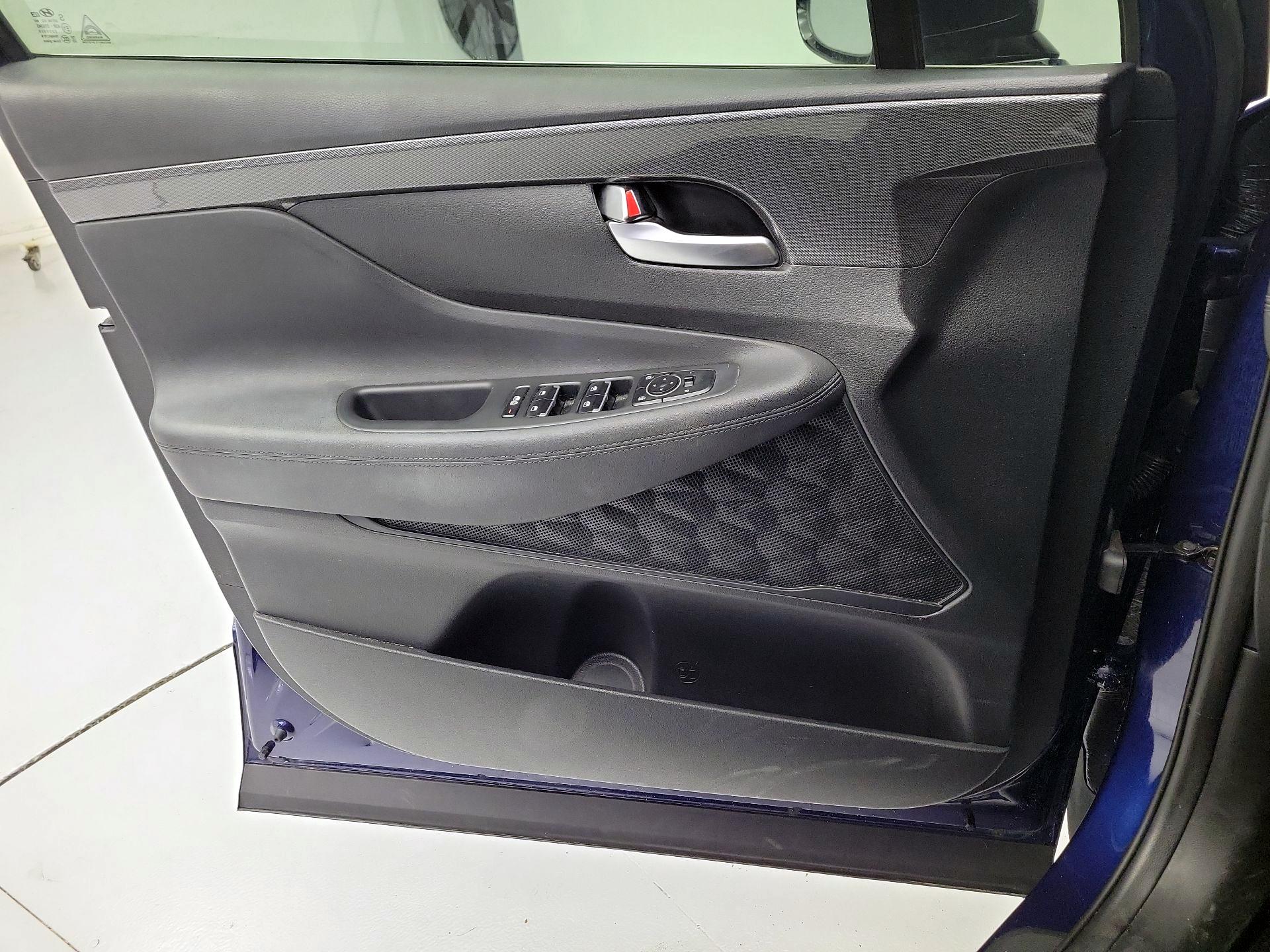 Thumbnail: 2023 Hyundai Santa Fe - 12