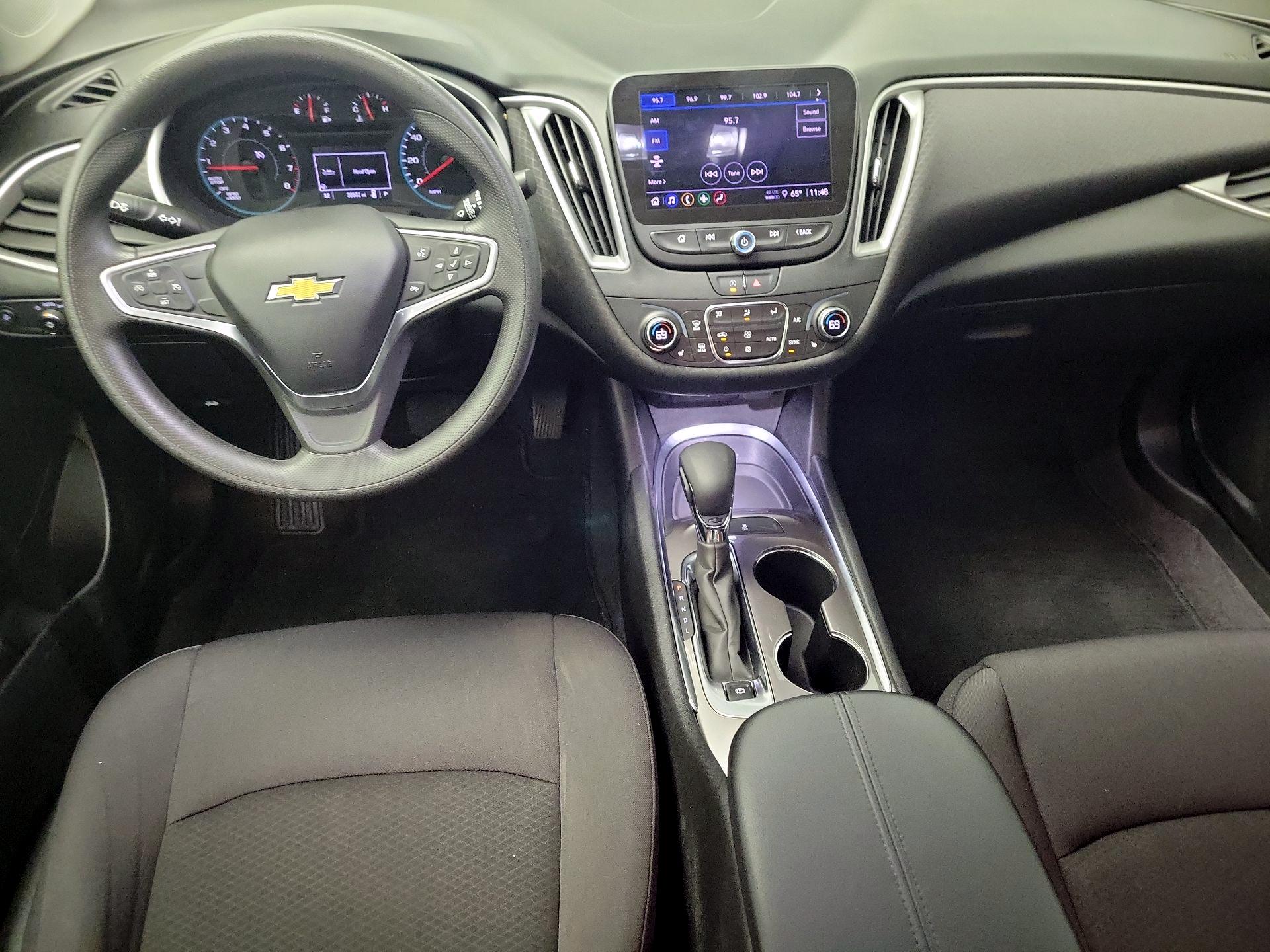 Thumbnail: 2022 Chevrolet Malibu - 9