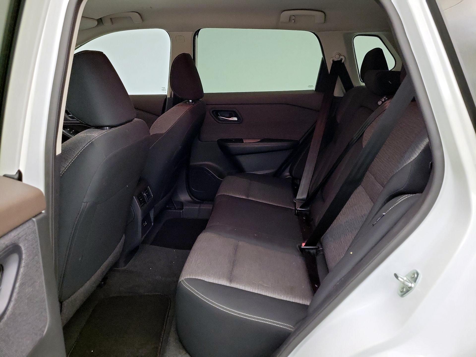 Thumbnail: 2023 Nissan Rogue - 18