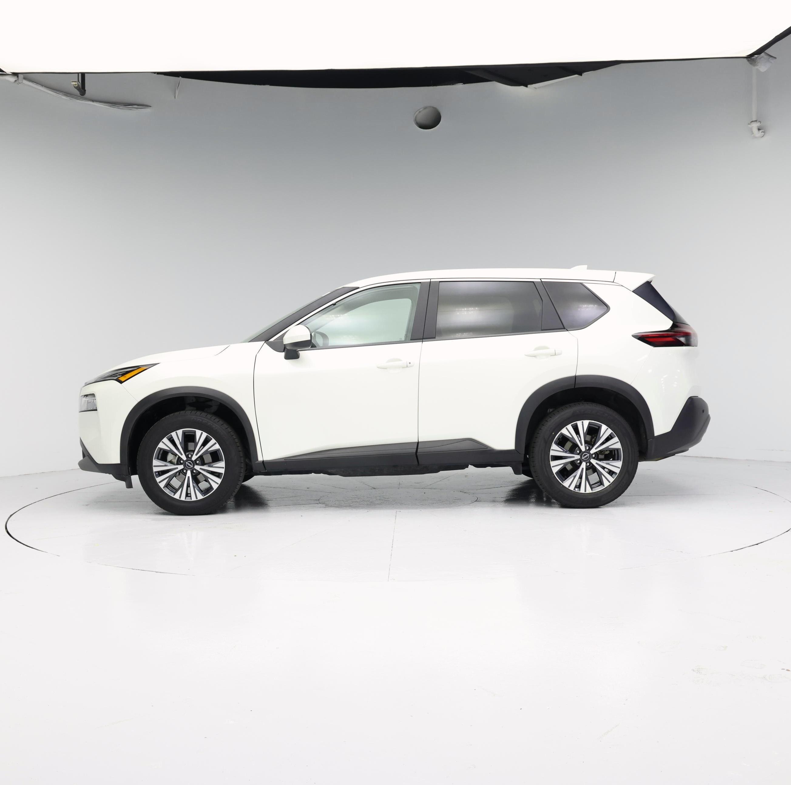 Thumbnail: 2023 Nissan Rogue - 3