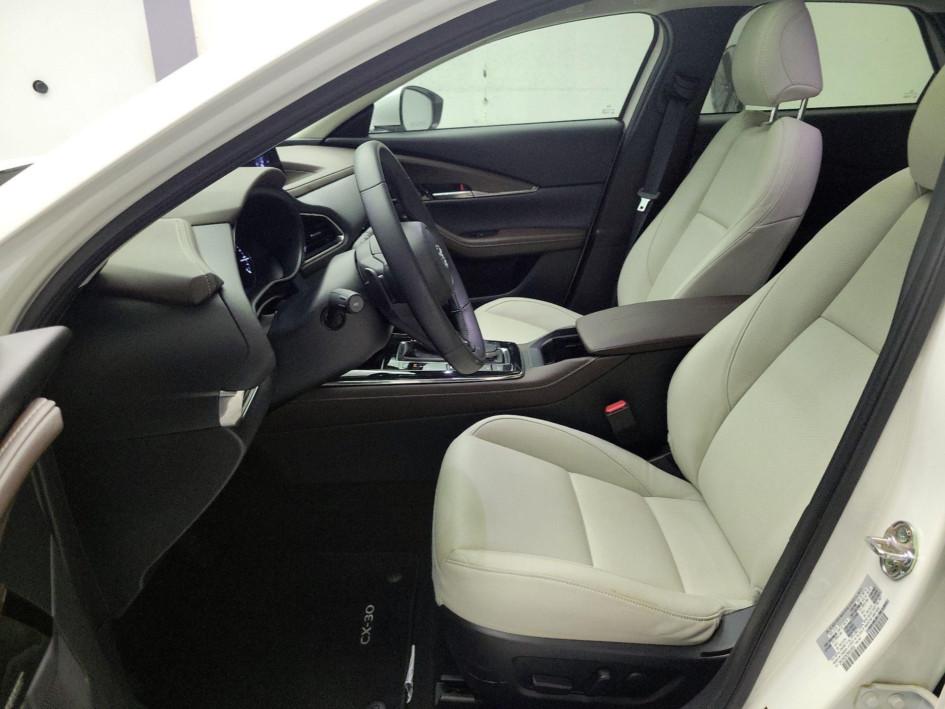 Thumbnail: 2025 Mazda CX-30 - 9