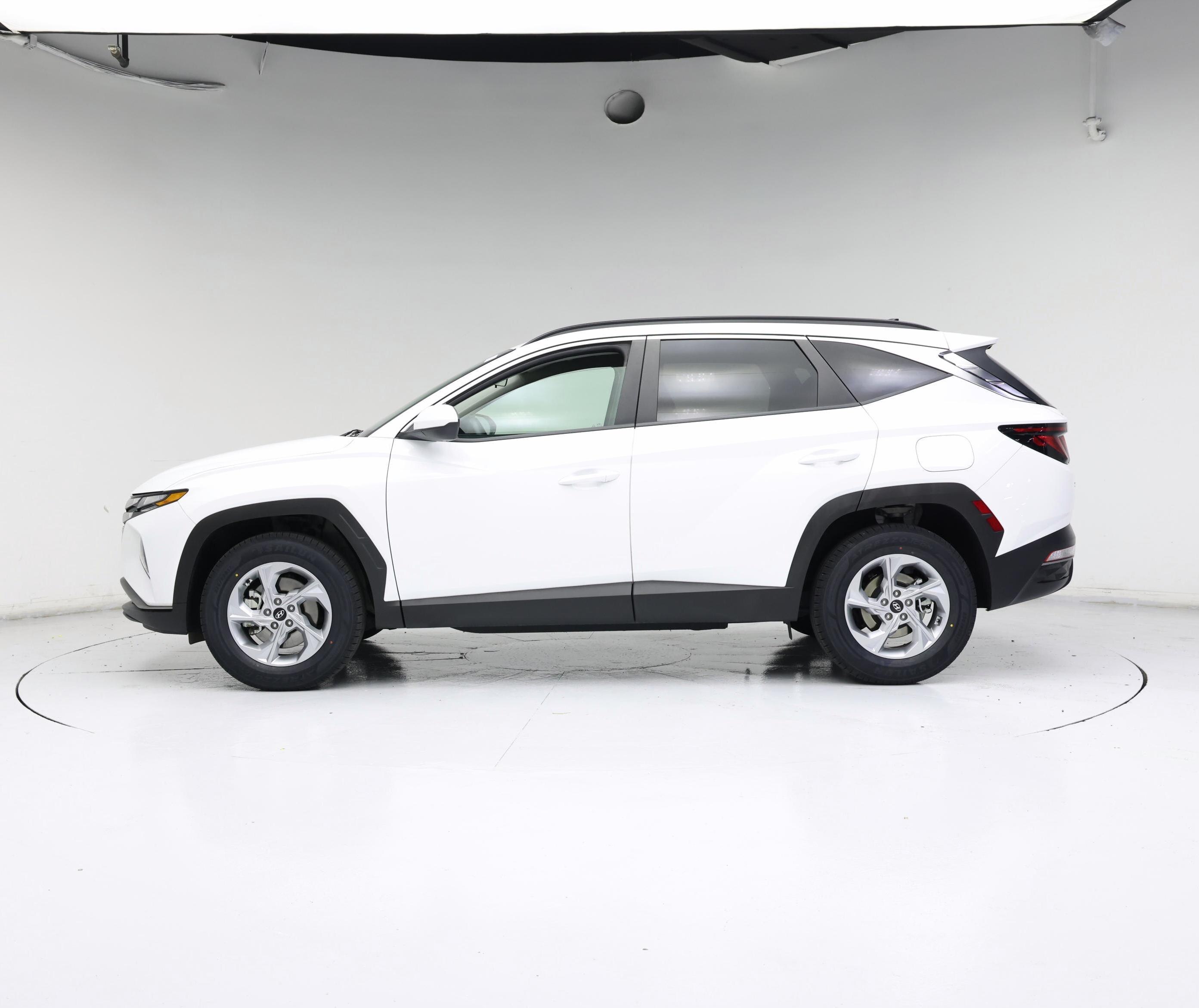 Thumbnail: 2024 Hyundai Tucson - 3