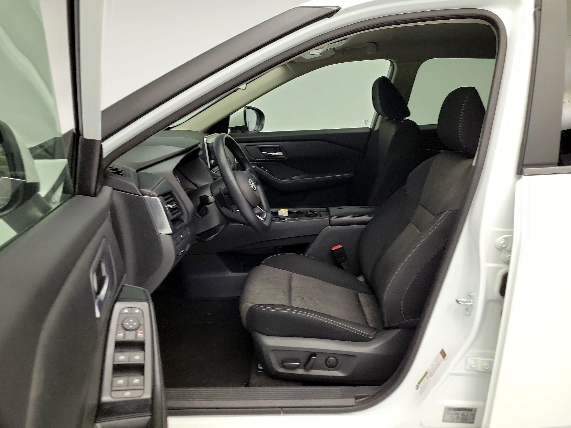 Thumbnail: 2024 Nissan Rogue - 11