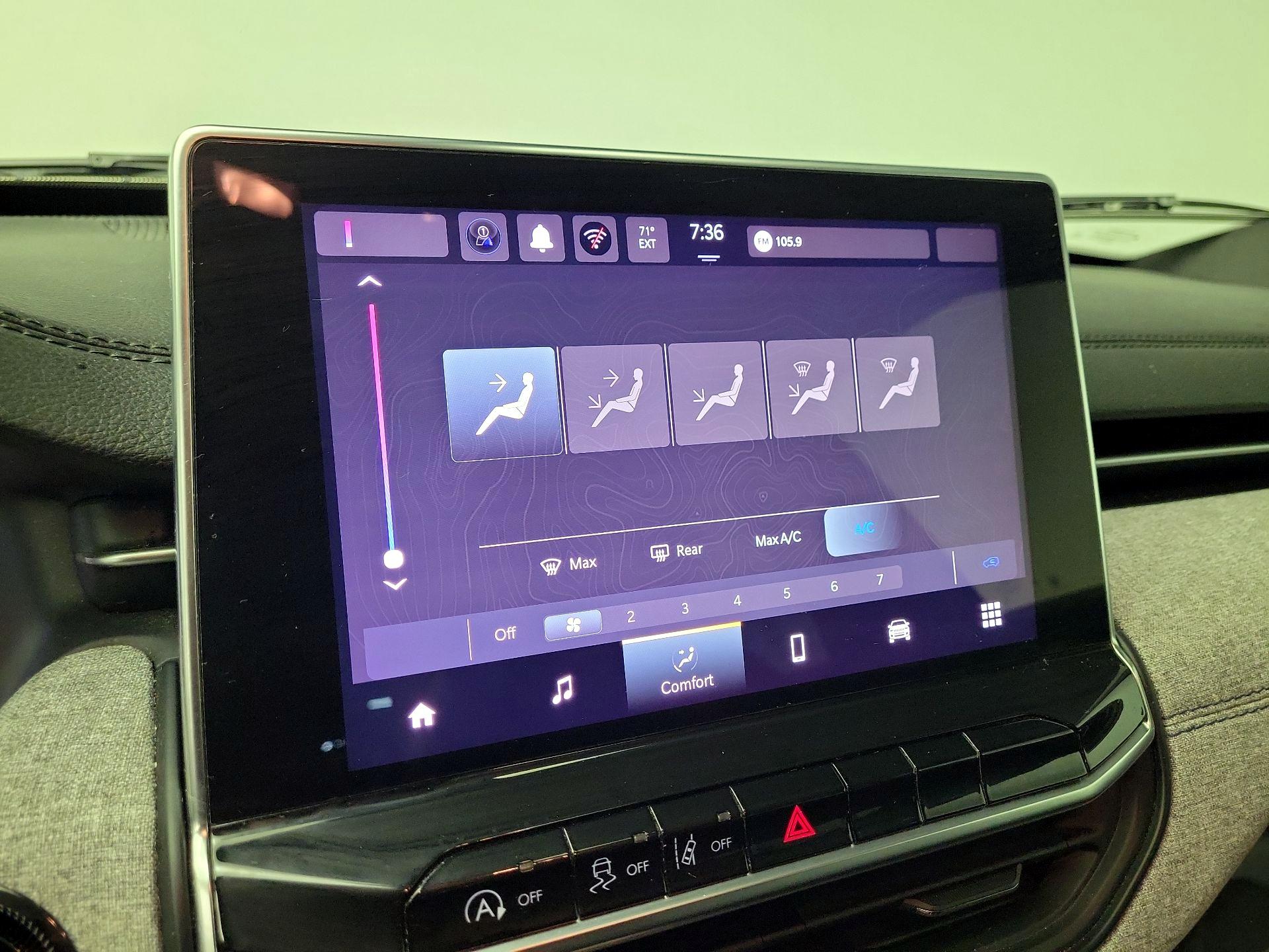 Thumbnail: 2024 Jeep Compass - 16