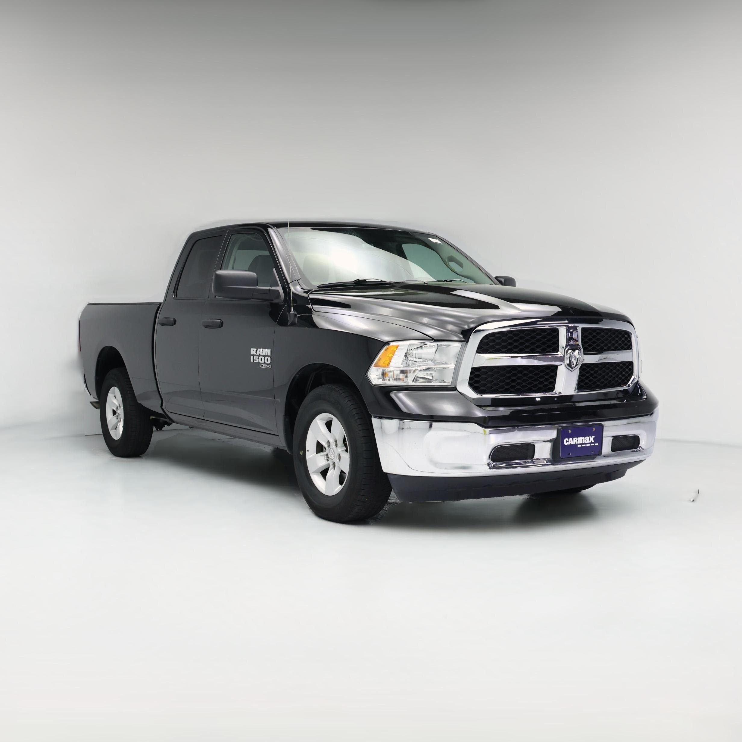 Thumbnail: 2024 RAM 1500 Classic - 1