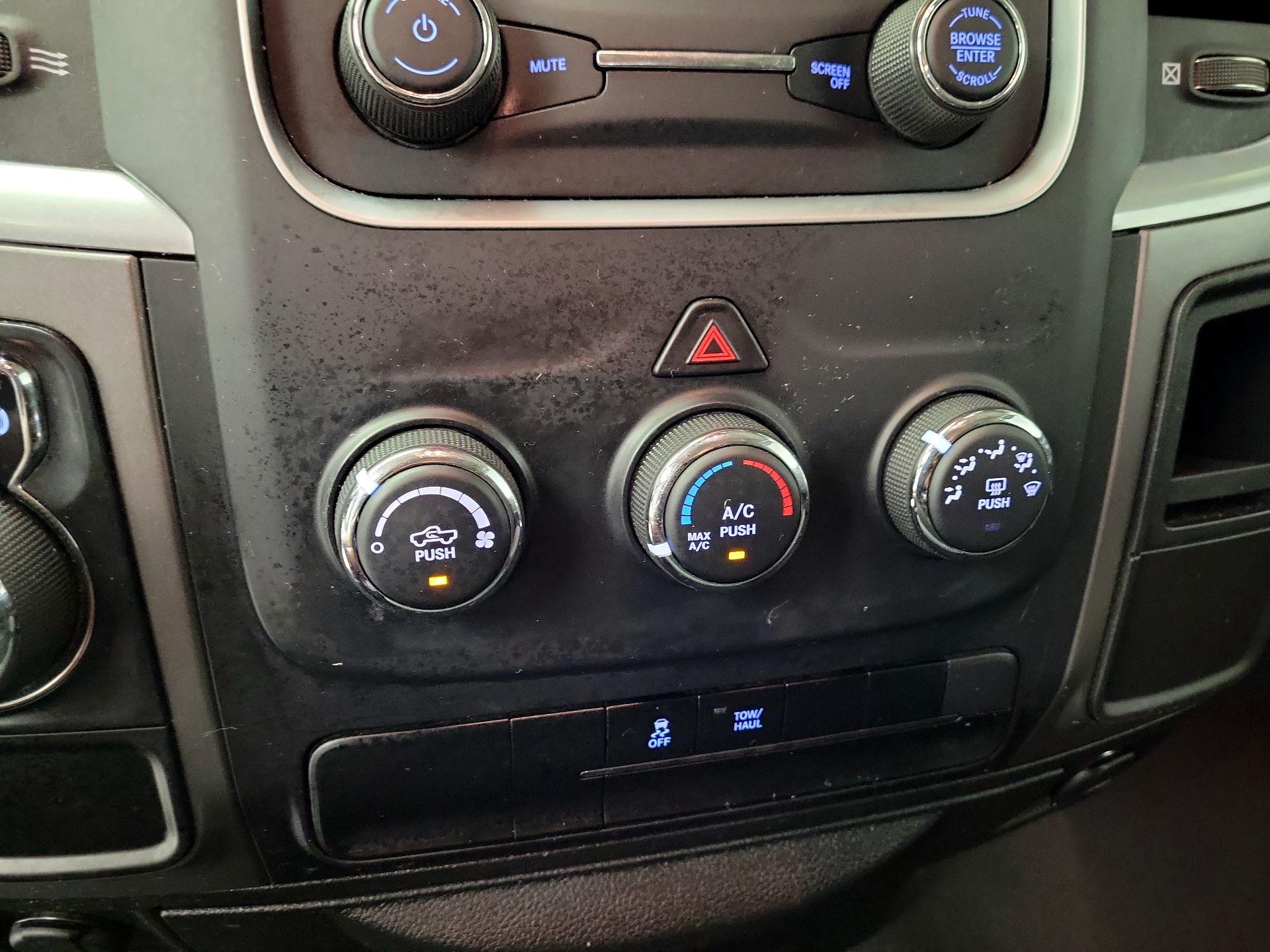 Thumbnail: 2024 RAM 1500 Classic - 16