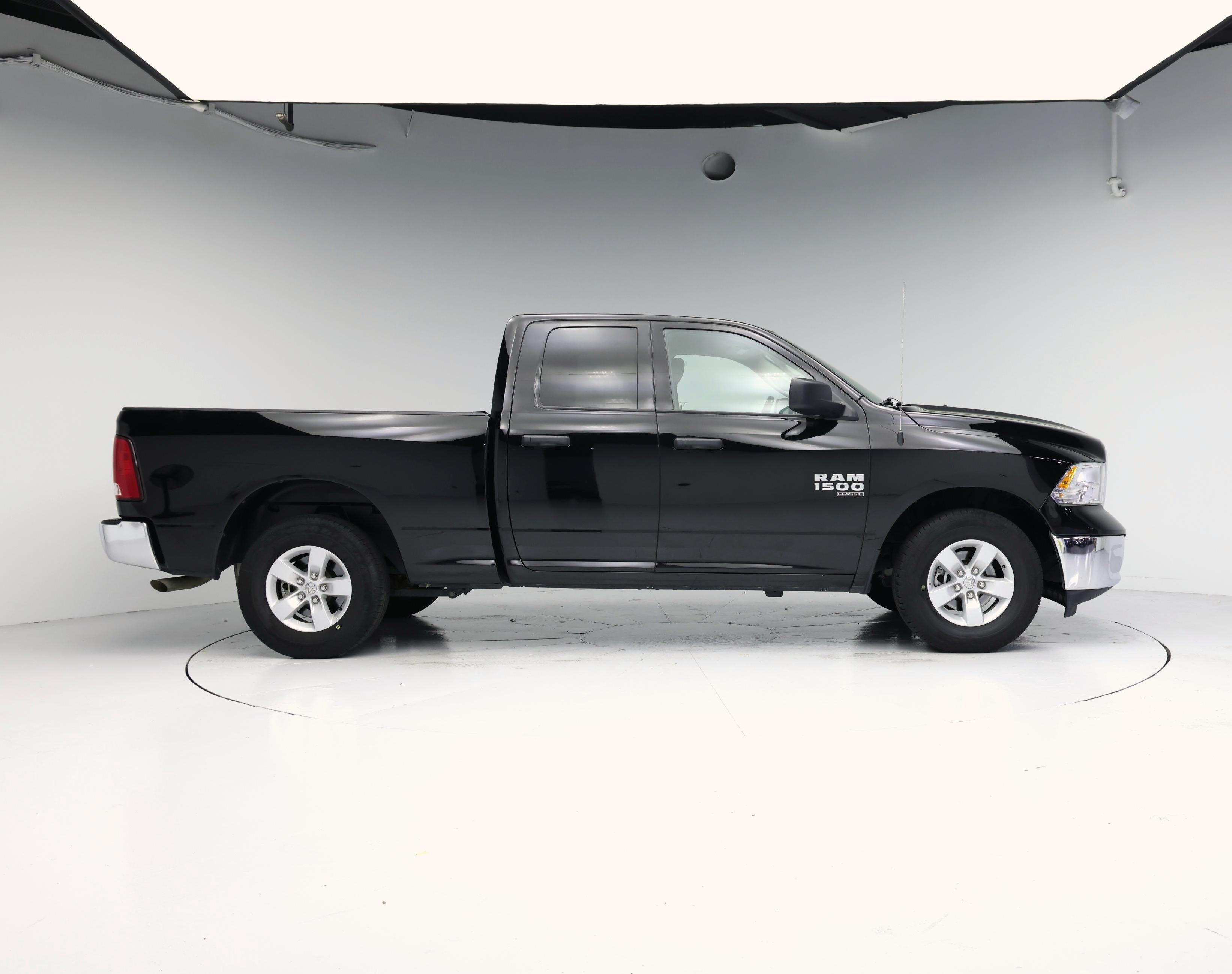 Thumbnail: 2024 RAM 1500 Classic - 7