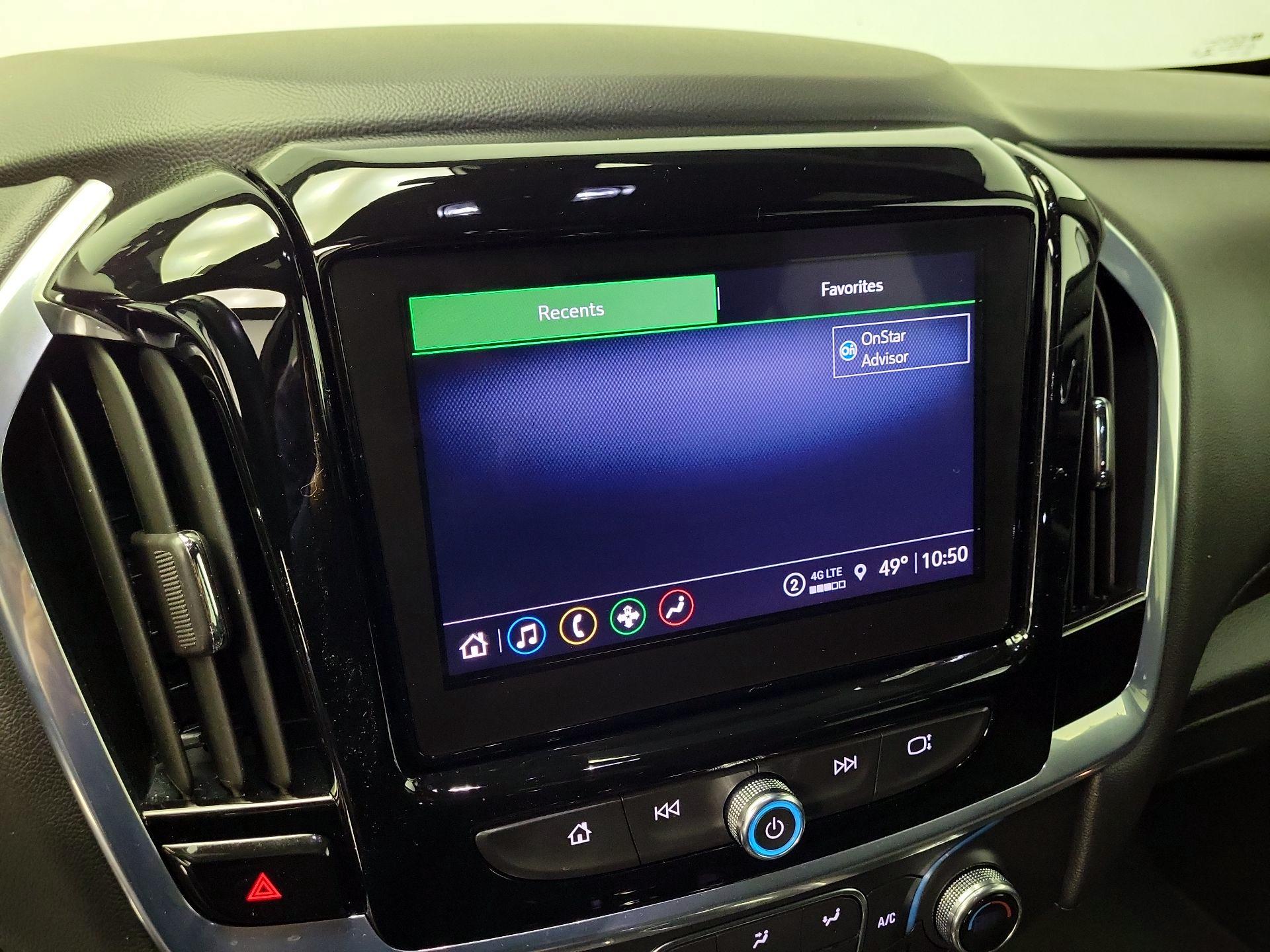 Thumbnail: 2022 Chevrolet Traverse - 14