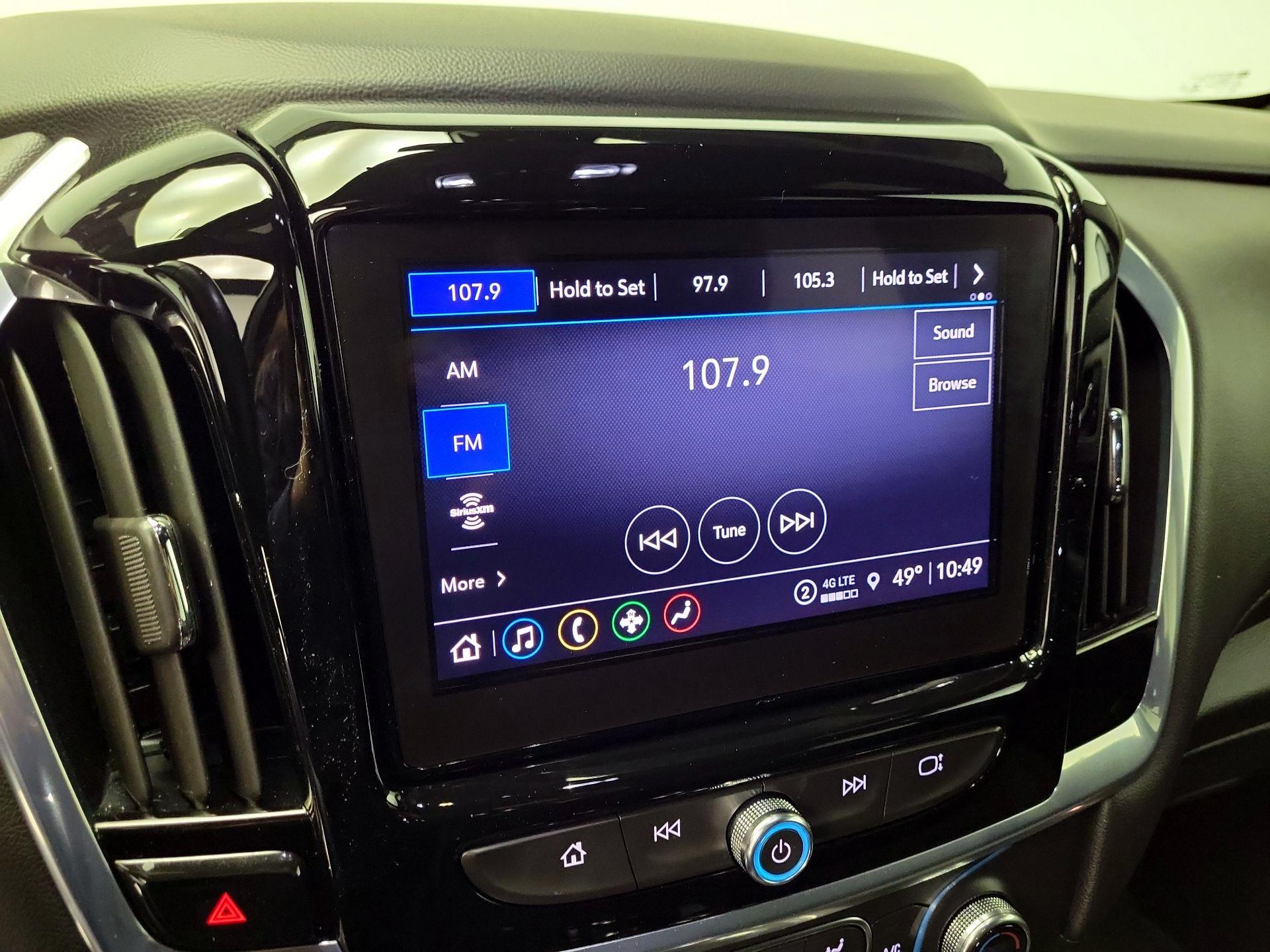 Thumbnail: 2022 Chevrolet Traverse - 16