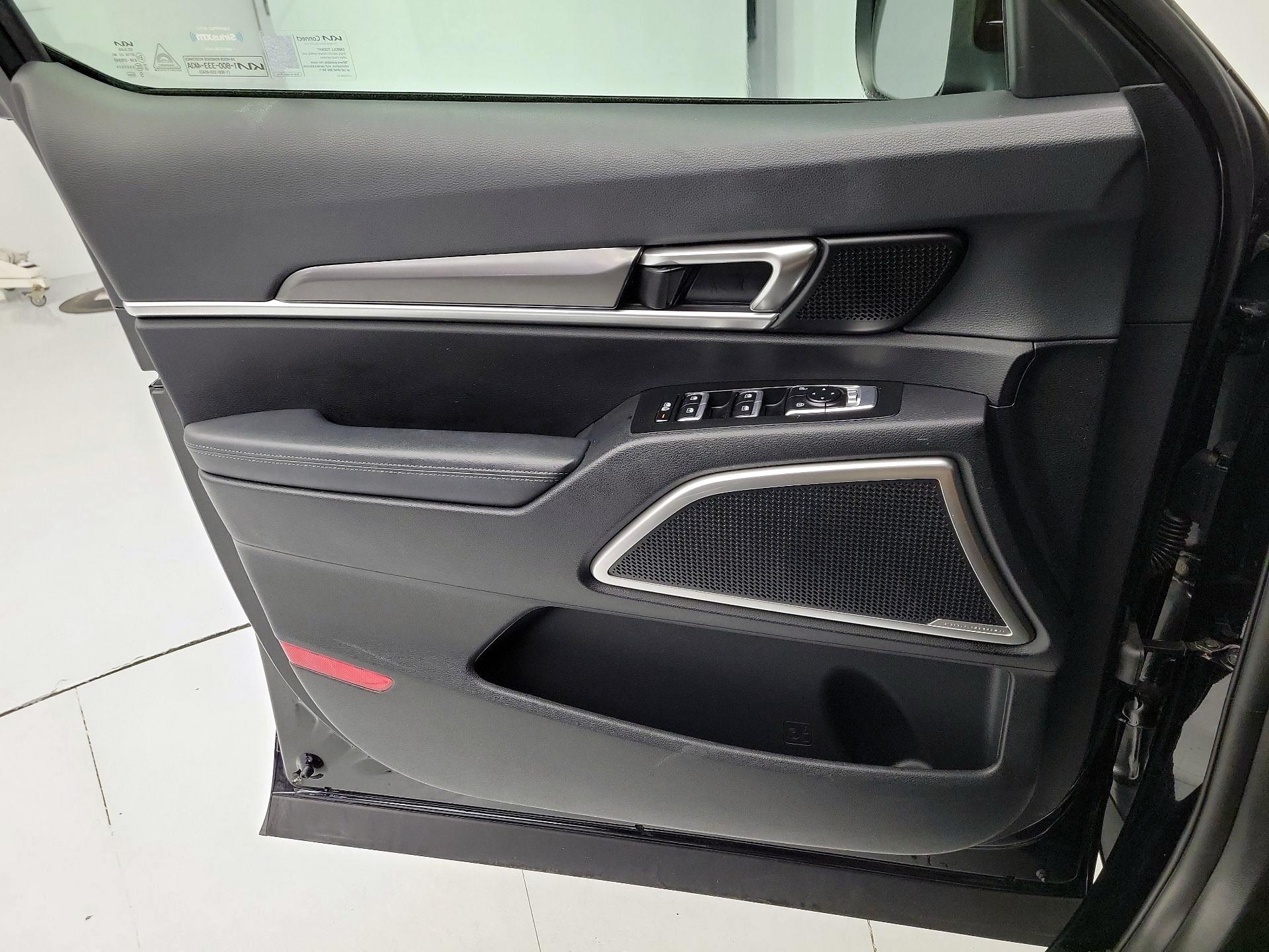 Thumbnail: 2023 Kia Telluride - 12