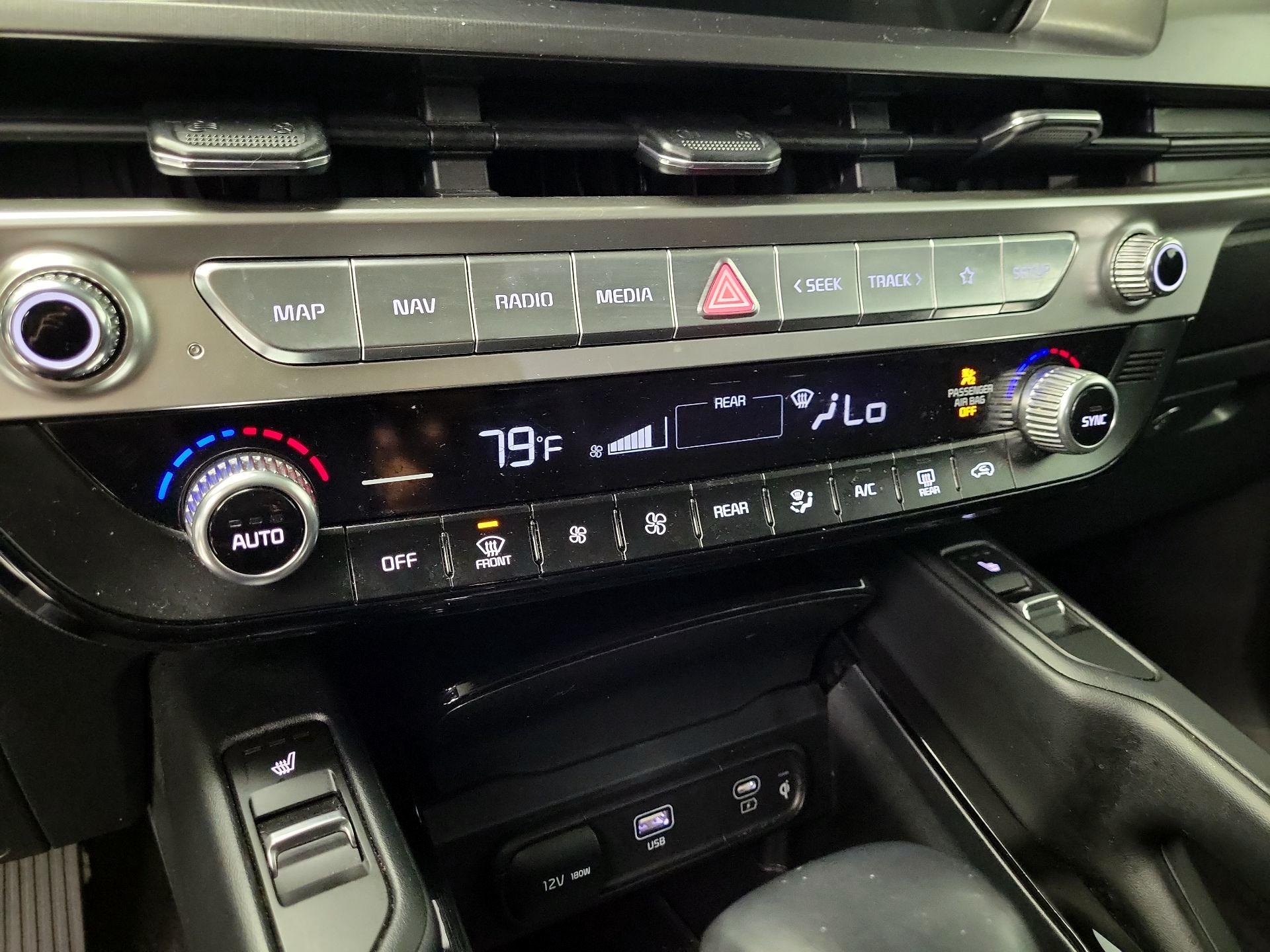 Thumbnail: 2023 Kia Telluride - 17