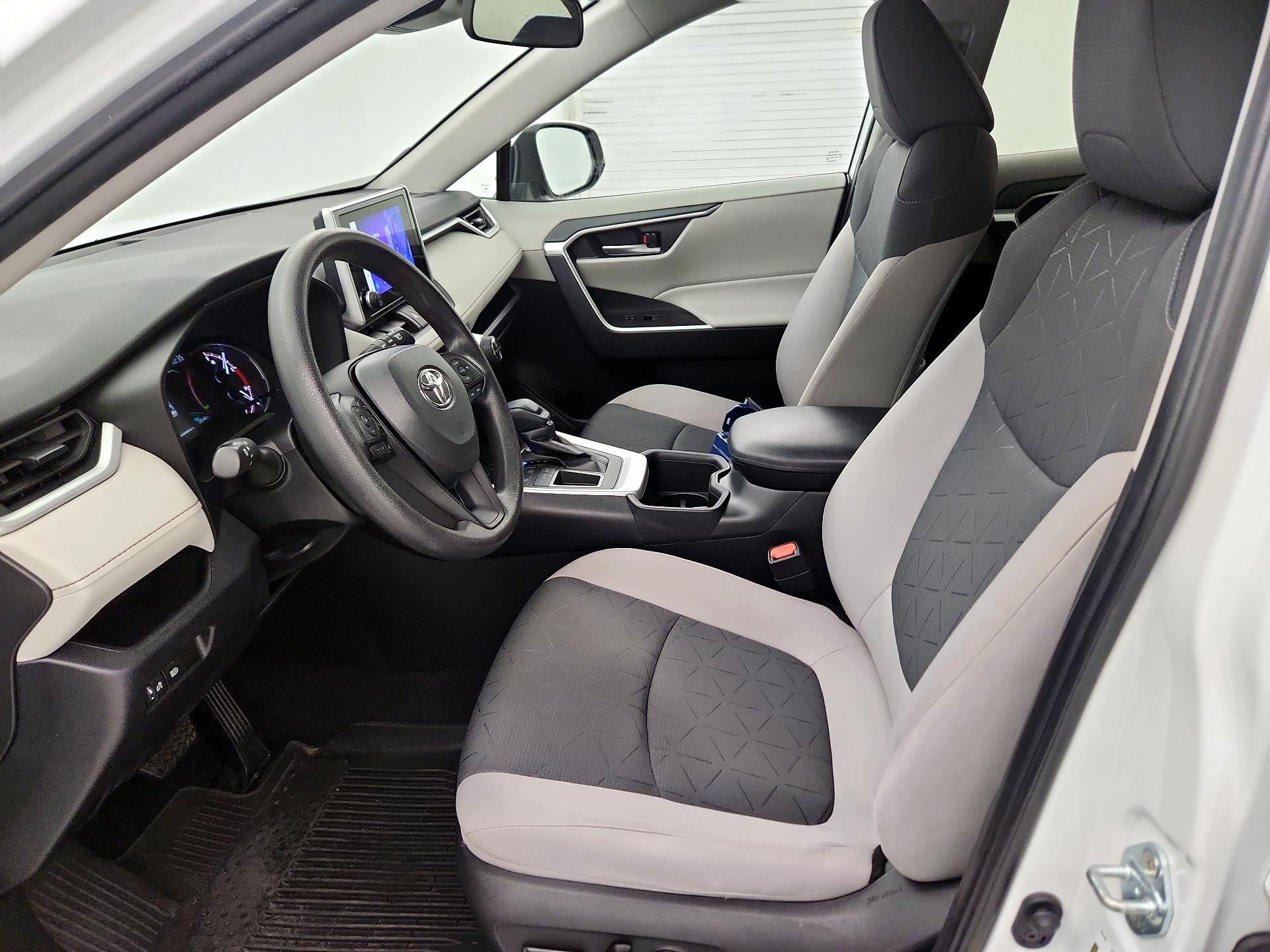 Thumbnail: 2024 Toyota RAV4 - 11