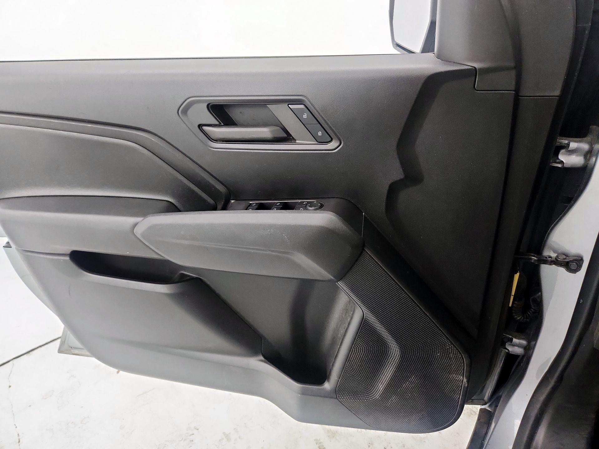 Thumbnail: 2023 Chevrolet Colorado - 12