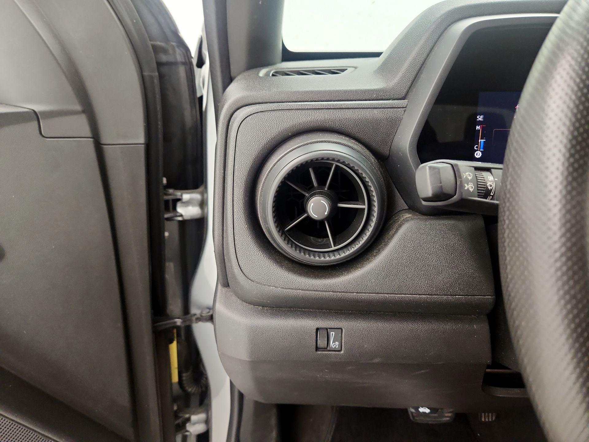 Thumbnail: 2023 Chevrolet Colorado - 13