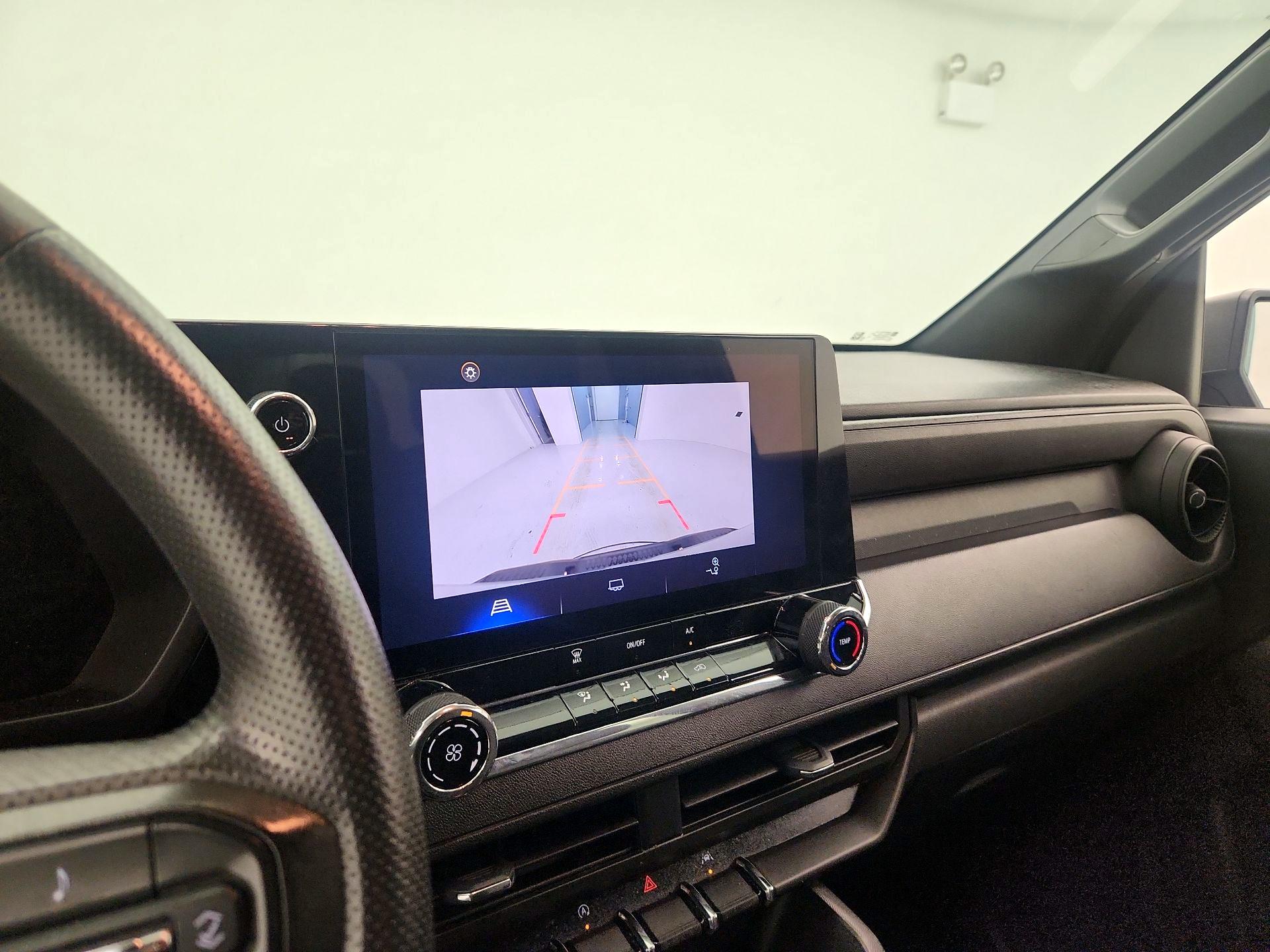 Thumbnail: 2023 Chevrolet Colorado - 15