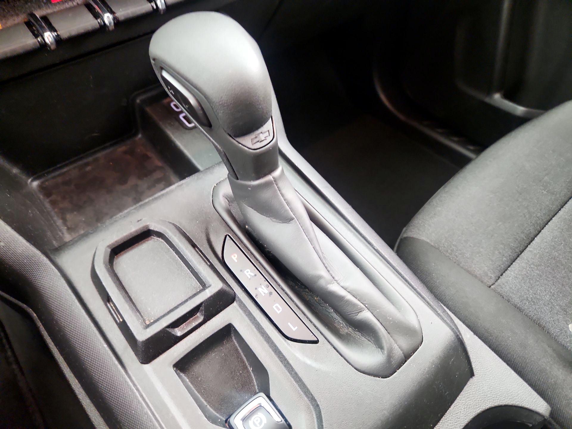 Thumbnail: 2023 Chevrolet Colorado - 18