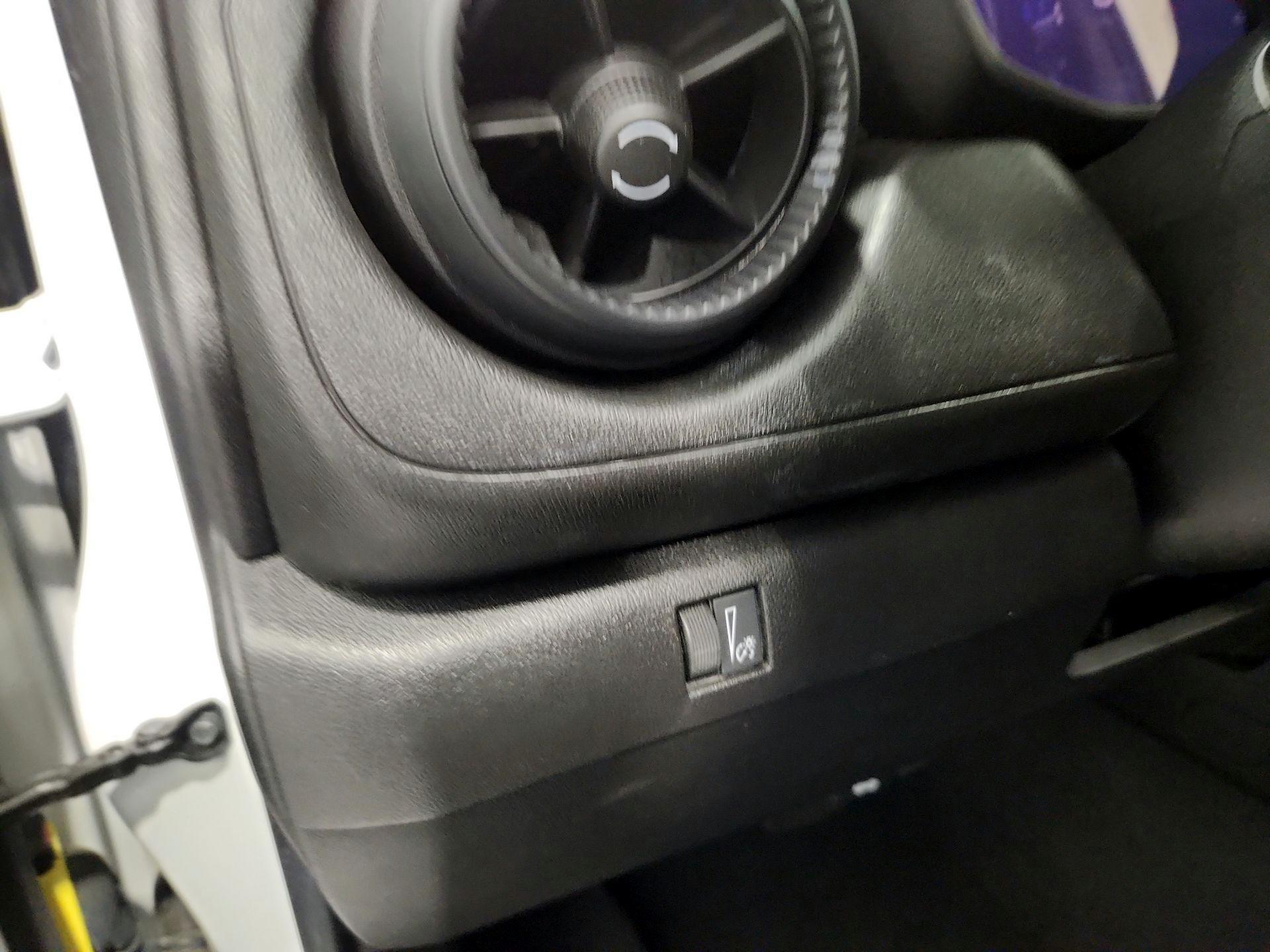 Thumbnail: 2023 Chevrolet Colorado - 13