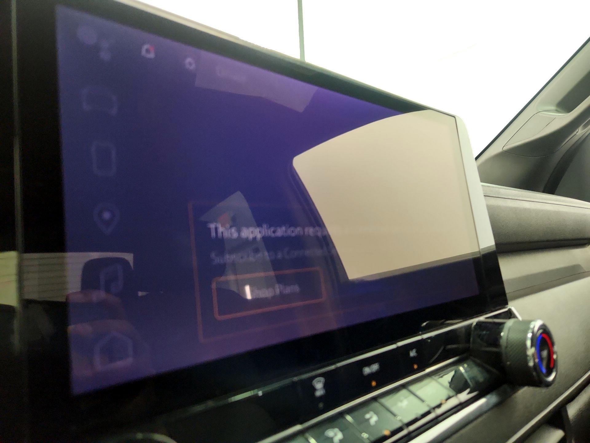 Thumbnail: 2023 Chevrolet Colorado - 15