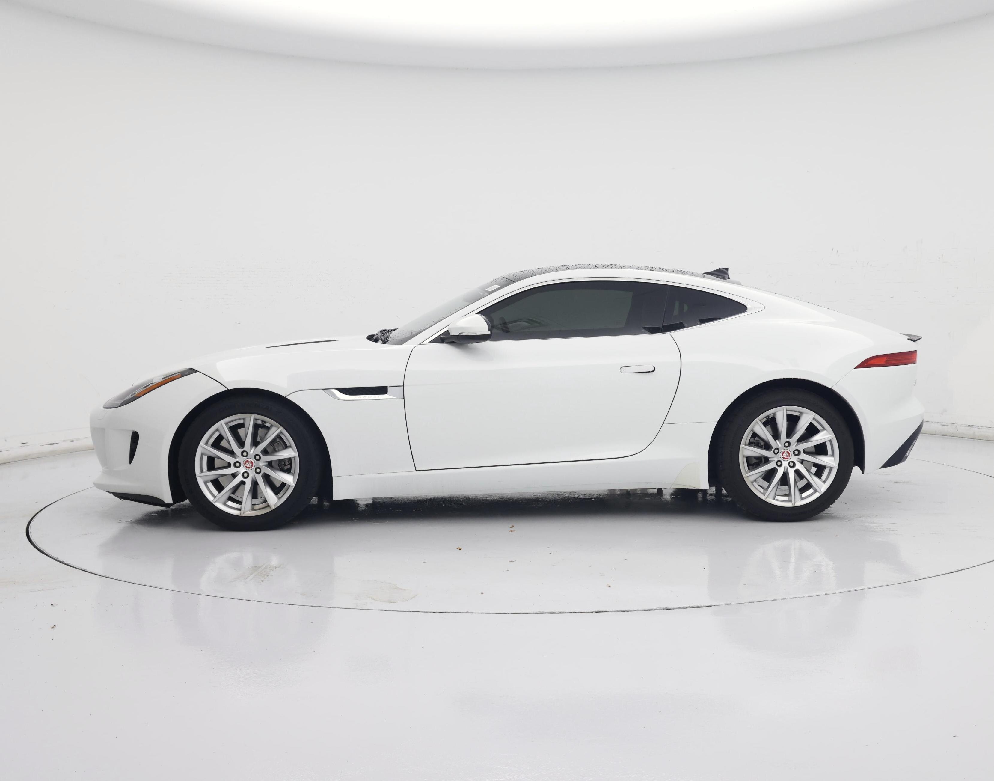 Thumbnail: 2017 Jaguar F-Type - 3