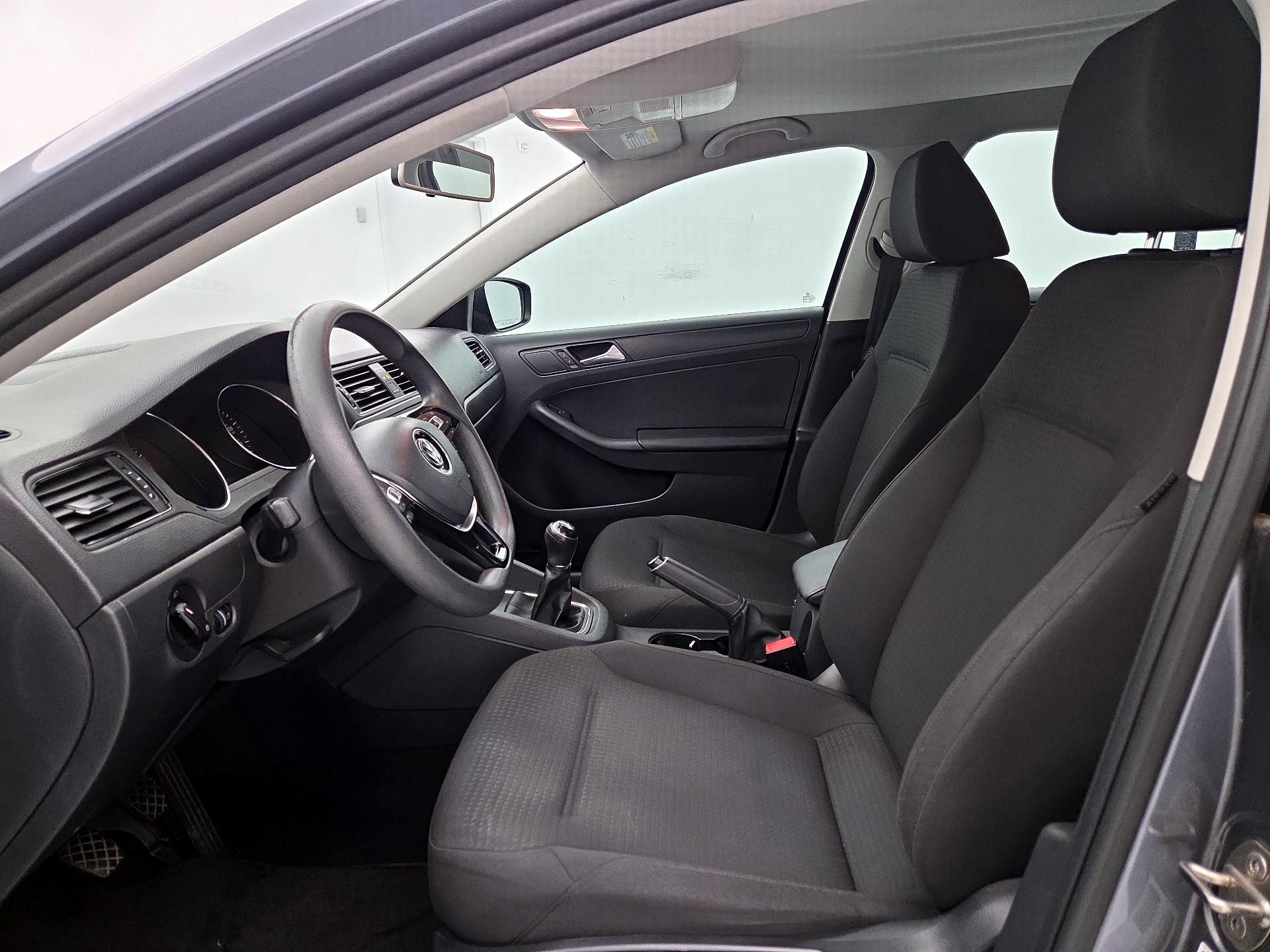 Thumbnail: 2015 Volkswagen Jetta - 11