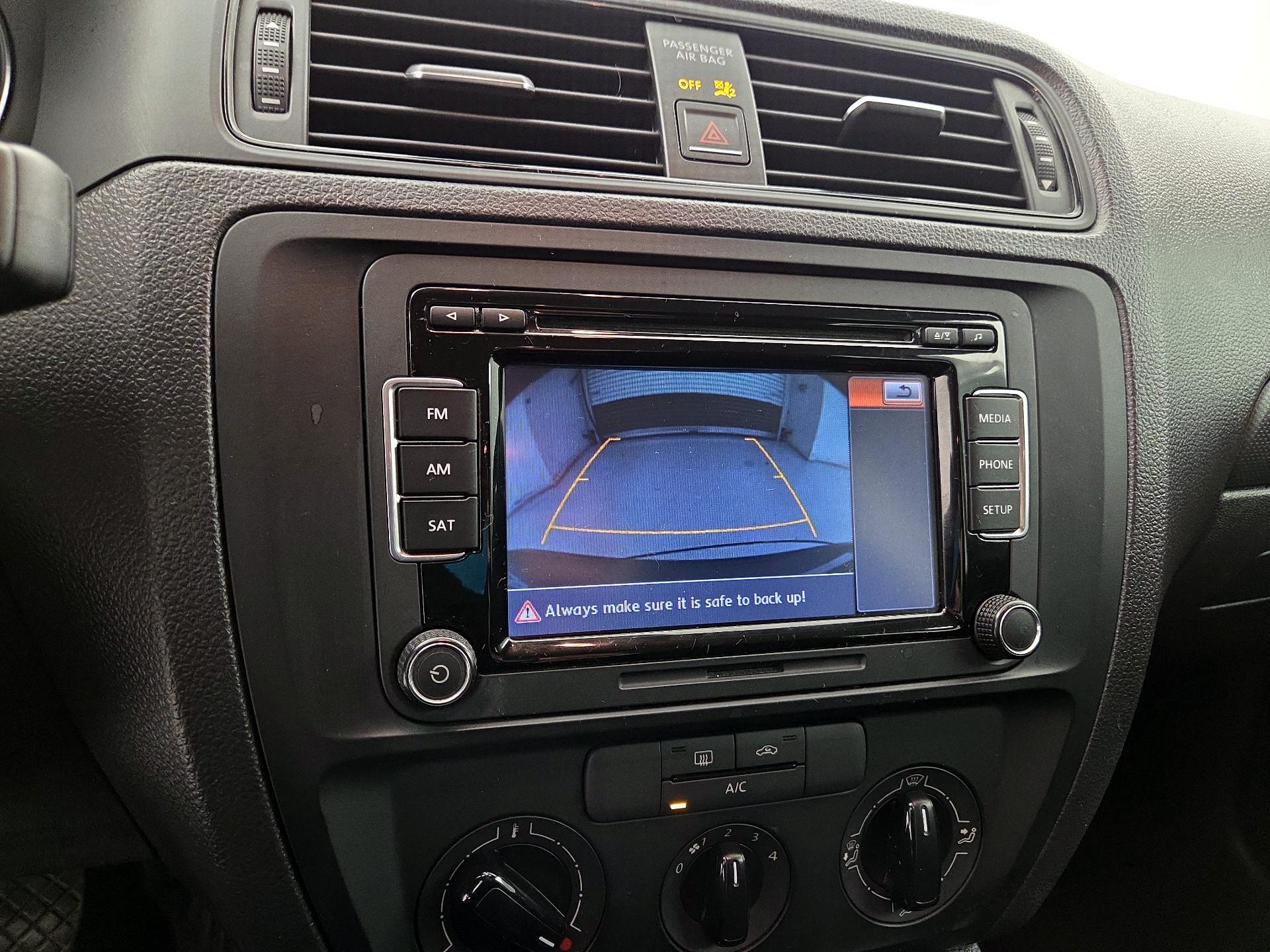 Thumbnail: 2015 Volkswagen Jetta - 14