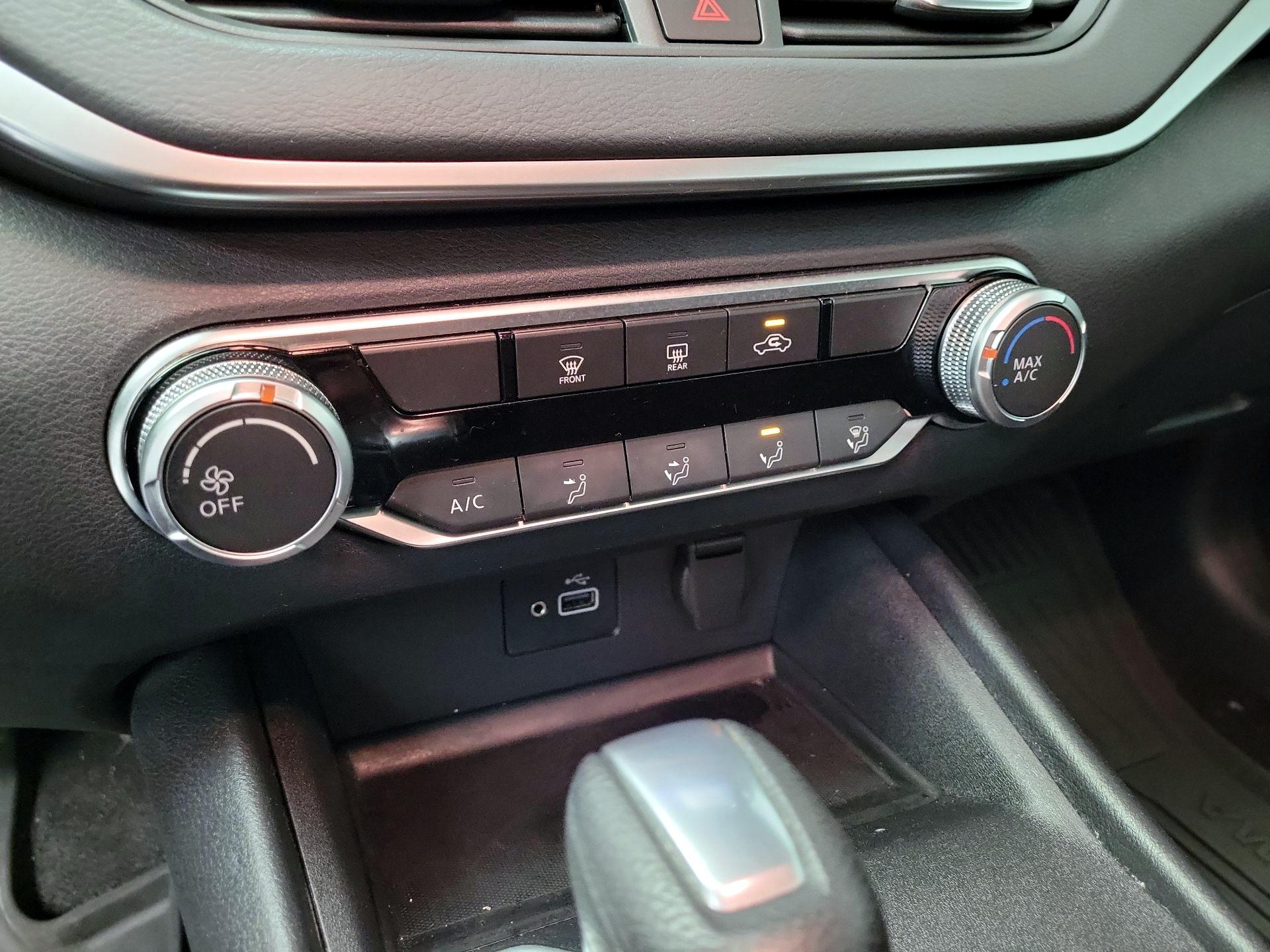 Thumbnail: 2022 Nissan Altima - 16