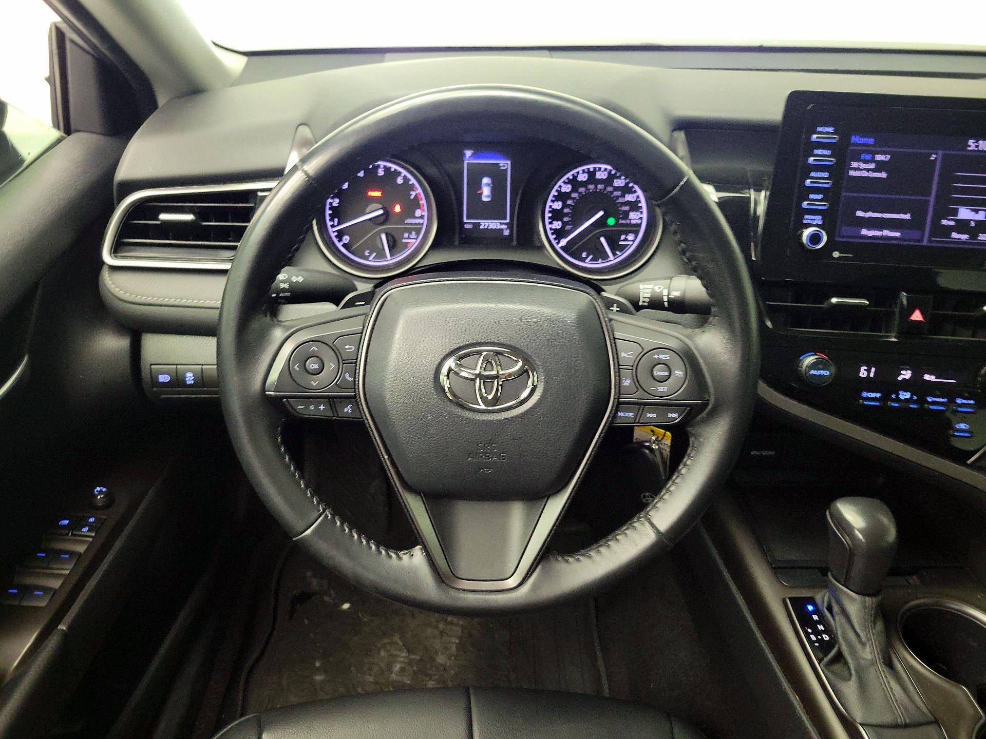 Thumbnail: 2021 Toyota Camry - 10