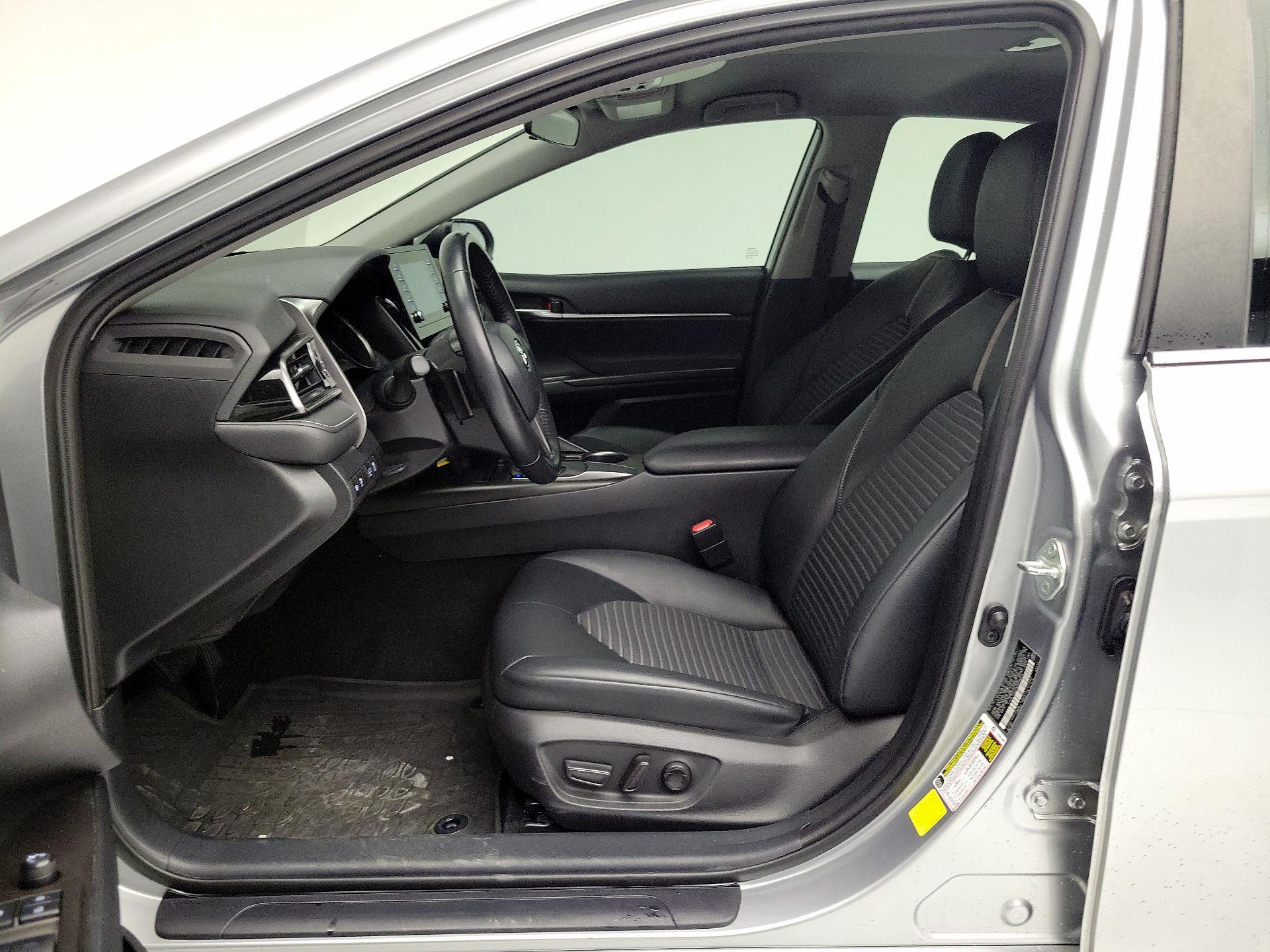 Thumbnail: 2021 Toyota Camry - 11