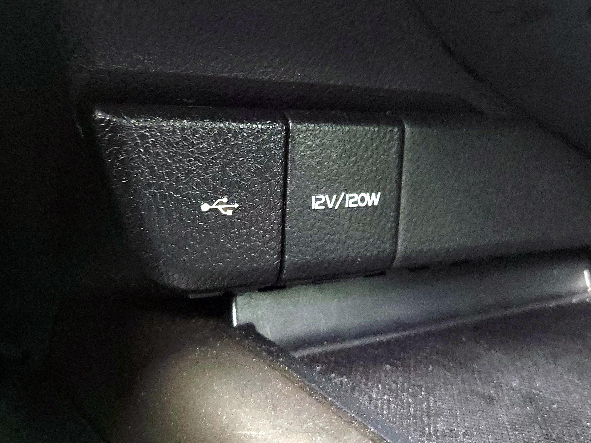 Thumbnail: 2021 Toyota Camry - 18