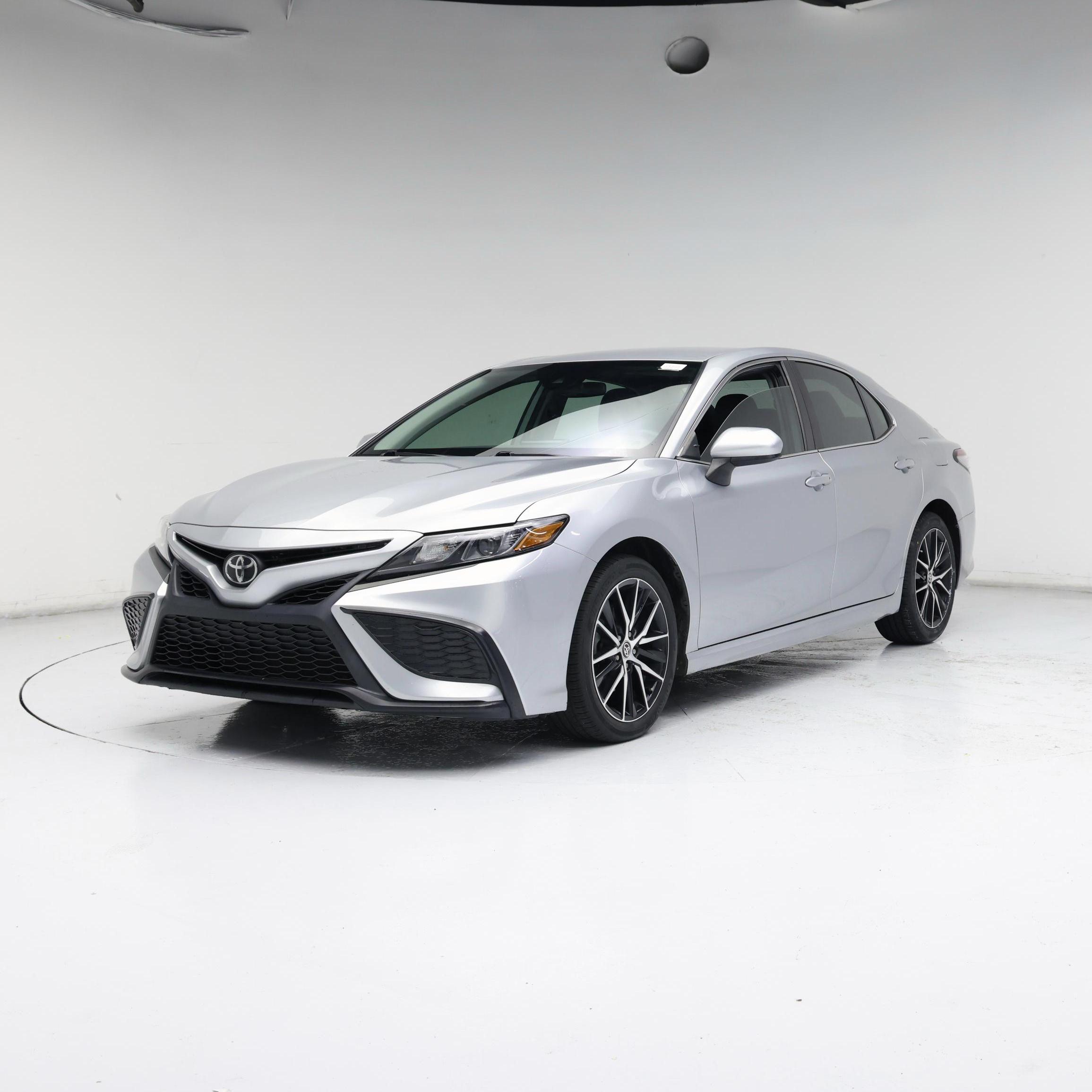 Thumbnail: 2021 Toyota Camry - 4