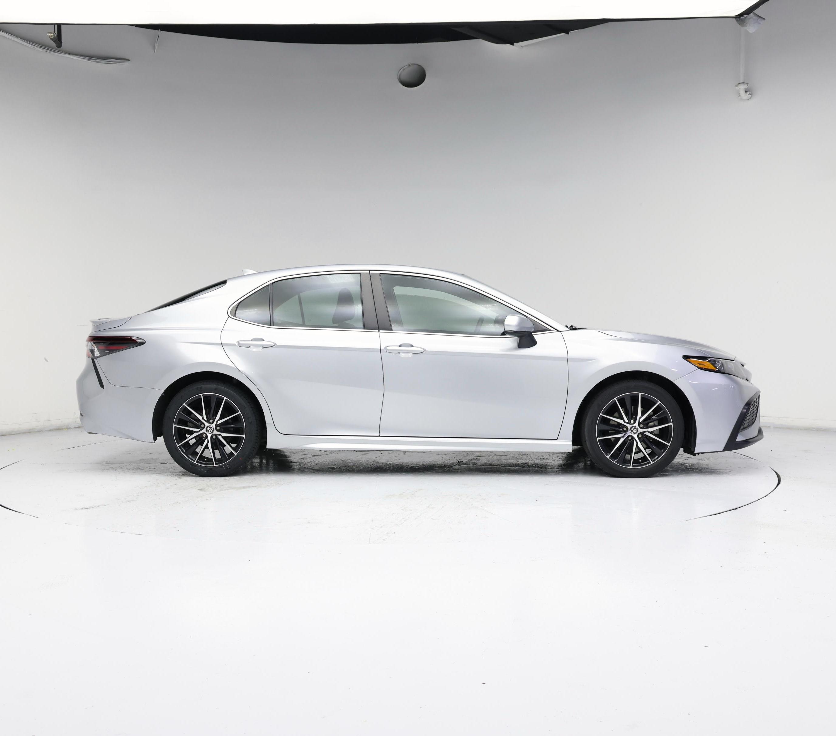 Thumbnail: 2021 Toyota Camry - 7