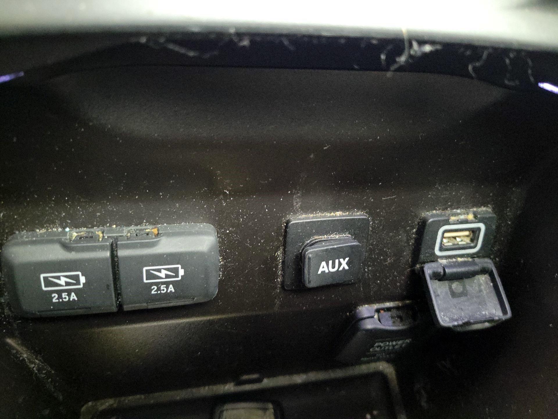 Thumbnail: 2020 Acura MDX - 17