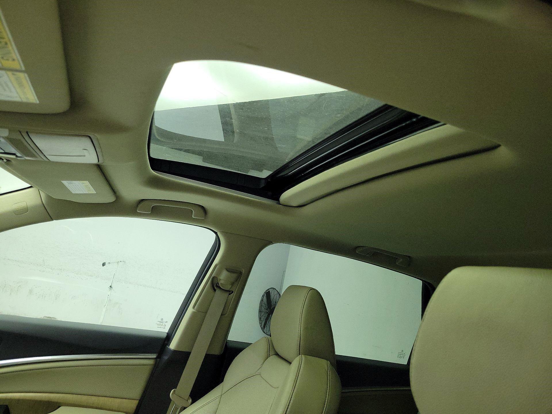 Thumbnail: 2020 Acura MDX - 18