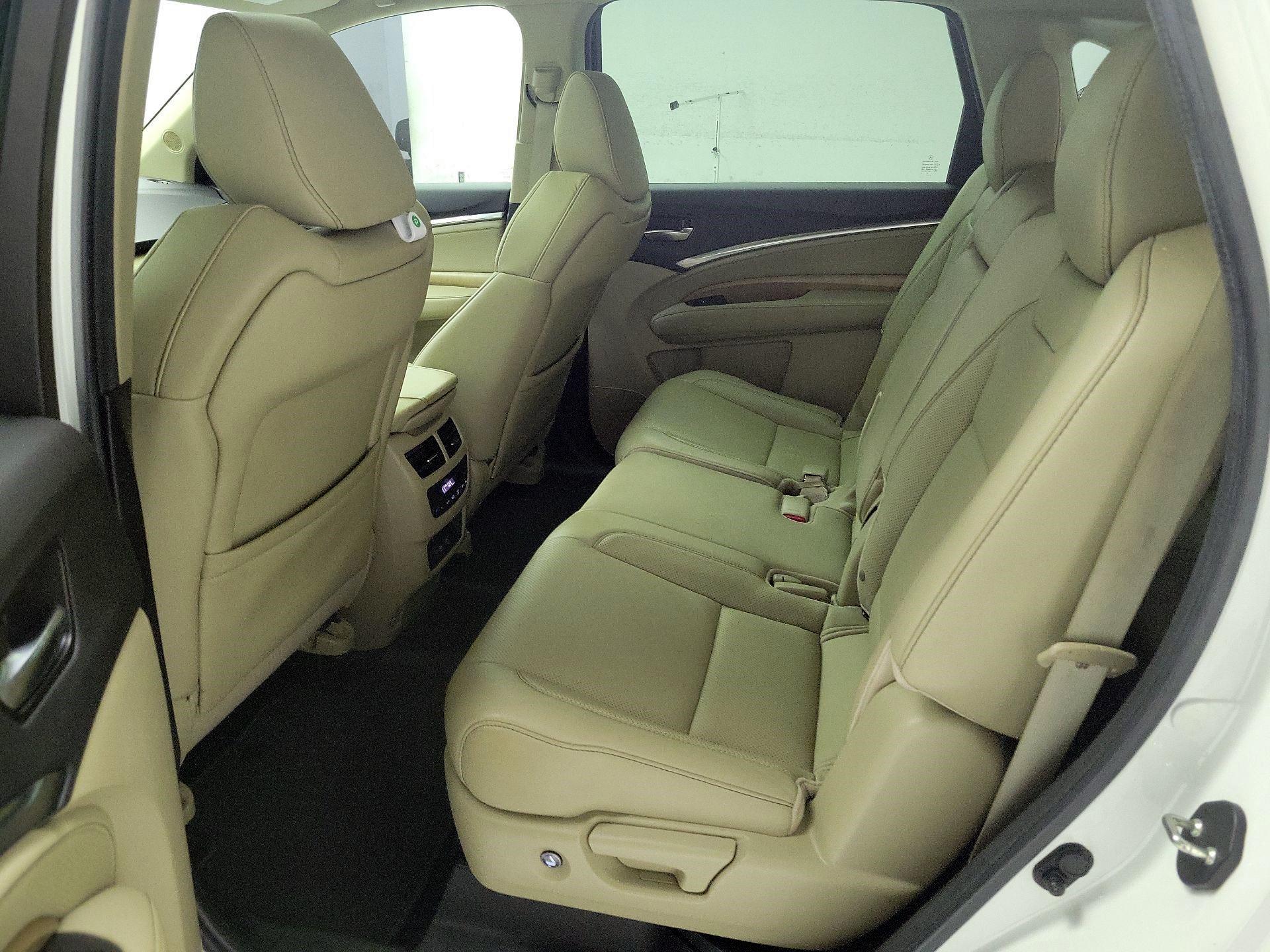 Thumbnail: 2020 Acura MDX - 19