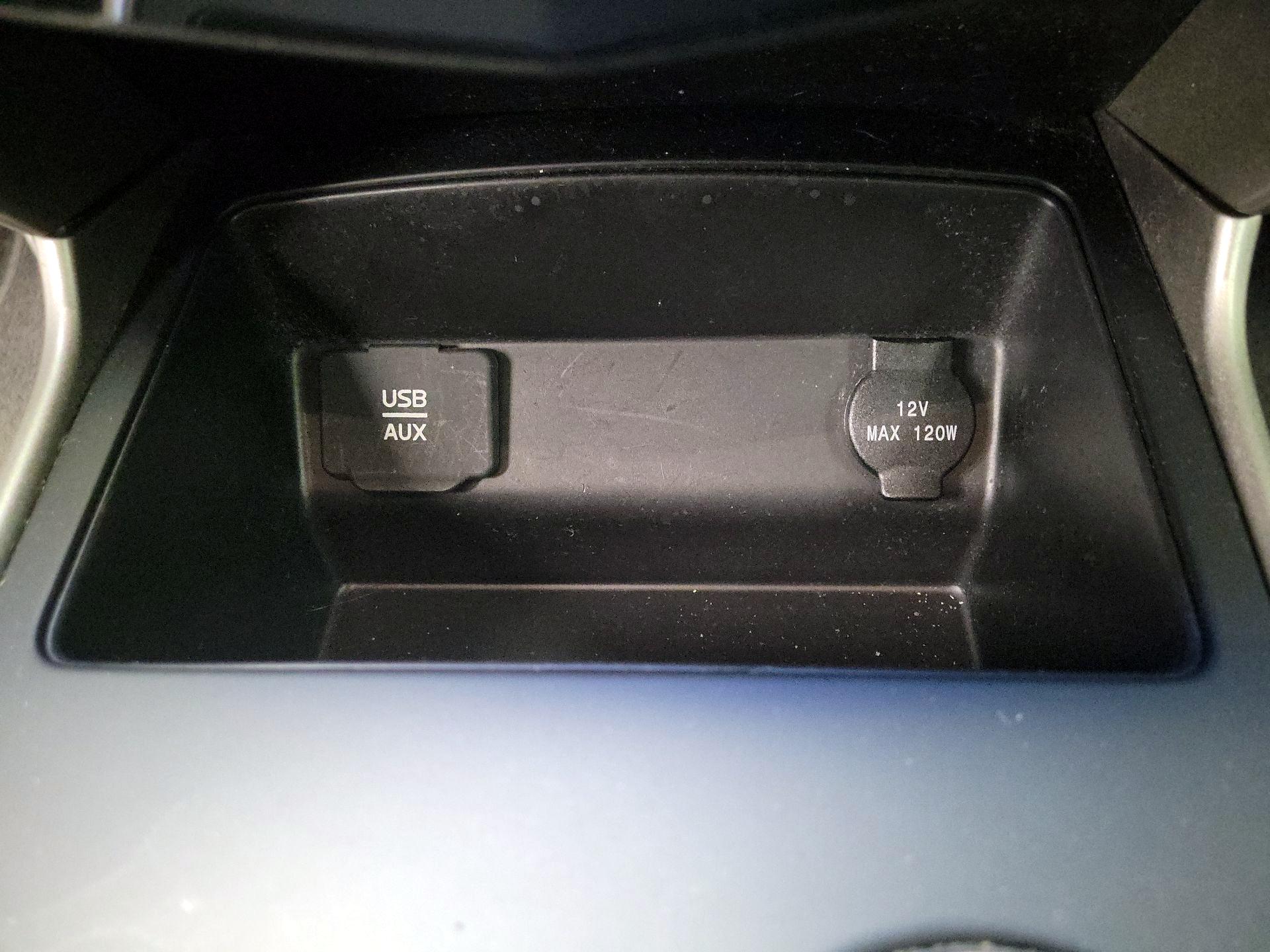 Thumbnail: 2015 Nissan Altima - 18